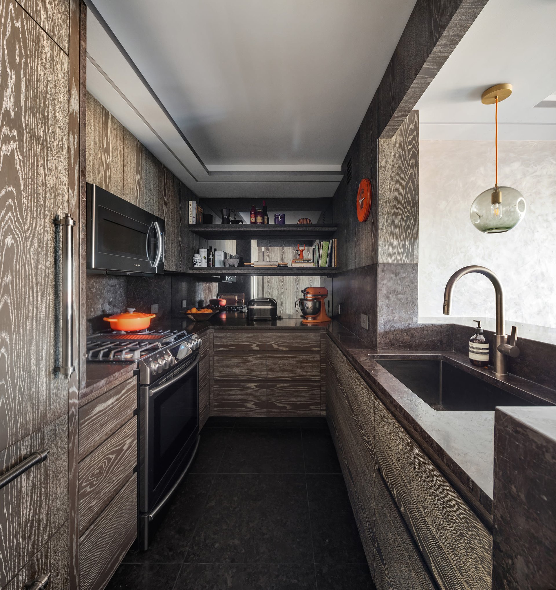115 E 9th St, Unit 7D