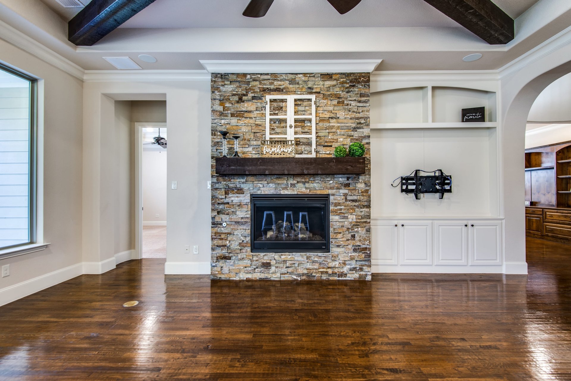Modern Farmhouse Flair!