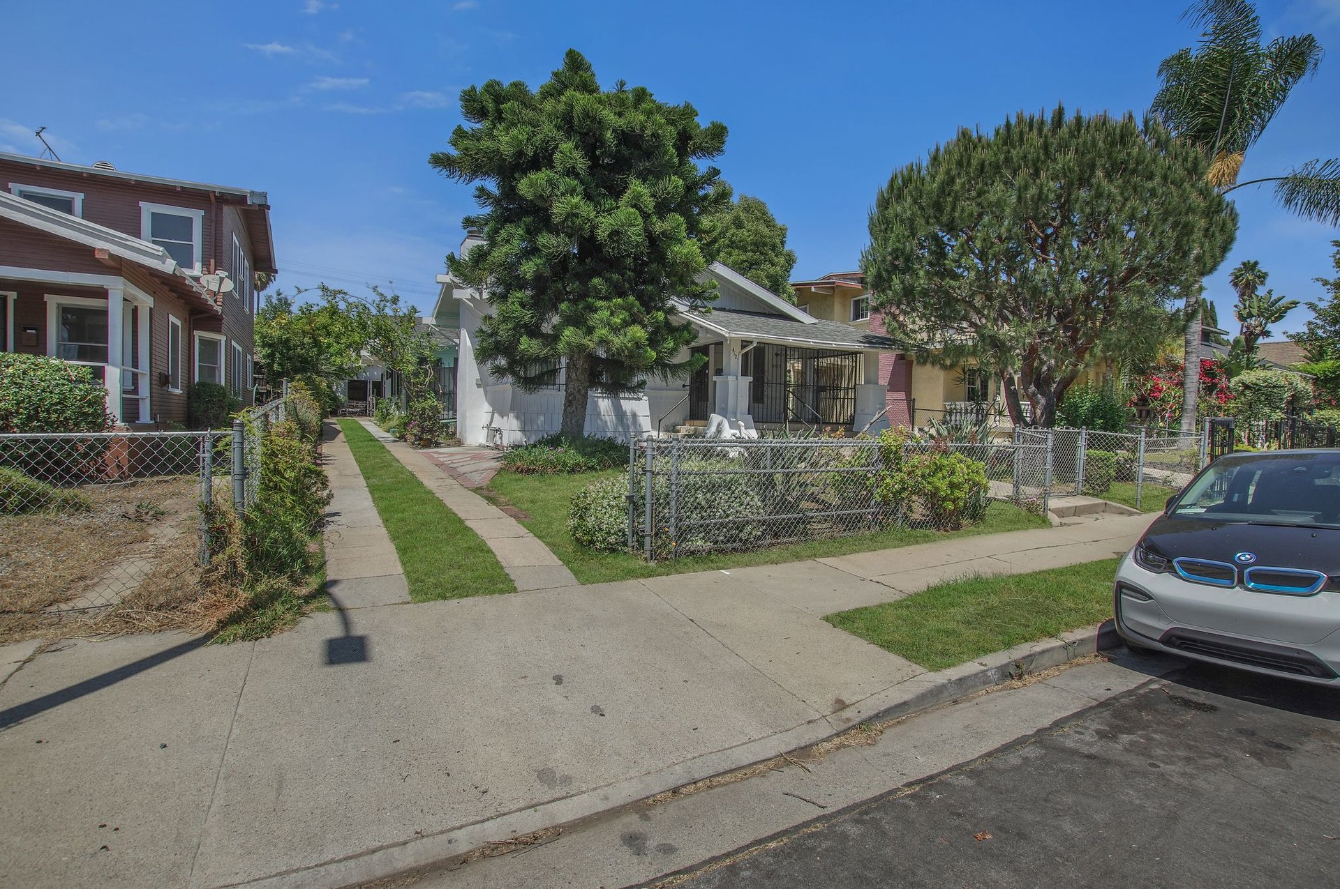 Large and Prime Mid-City LARD1.5 Development Lot.