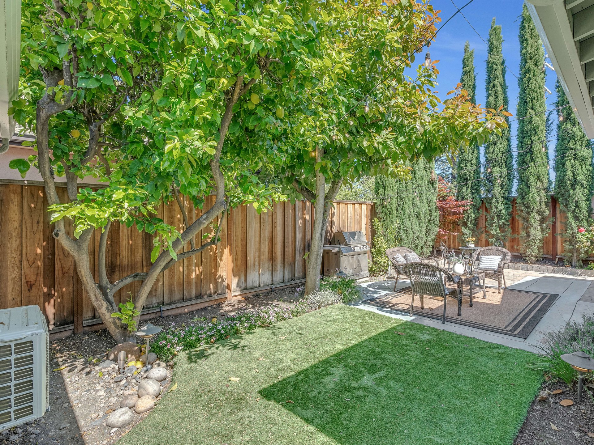 986 Katherine Court