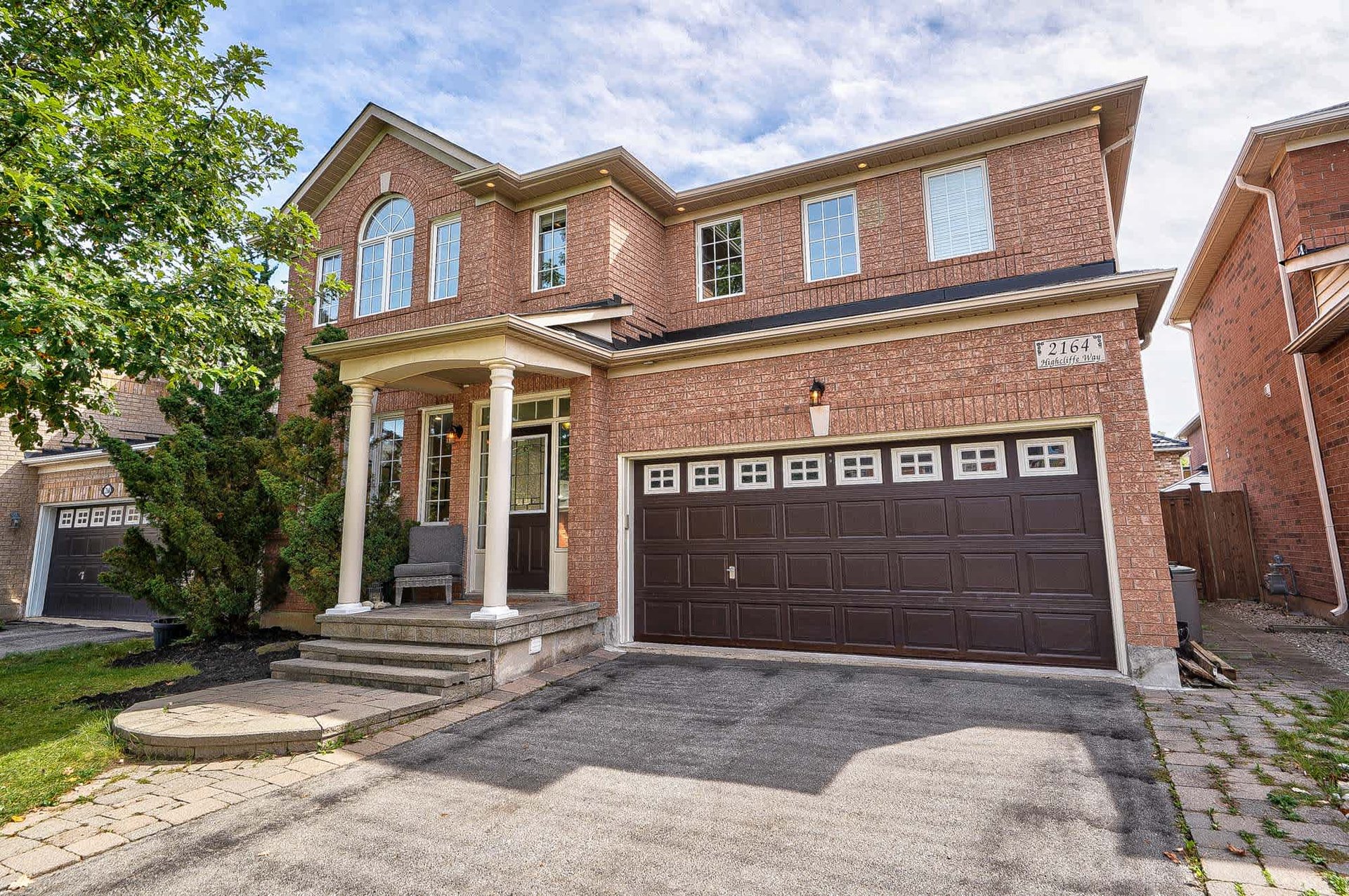 2164 Highcliffe Way