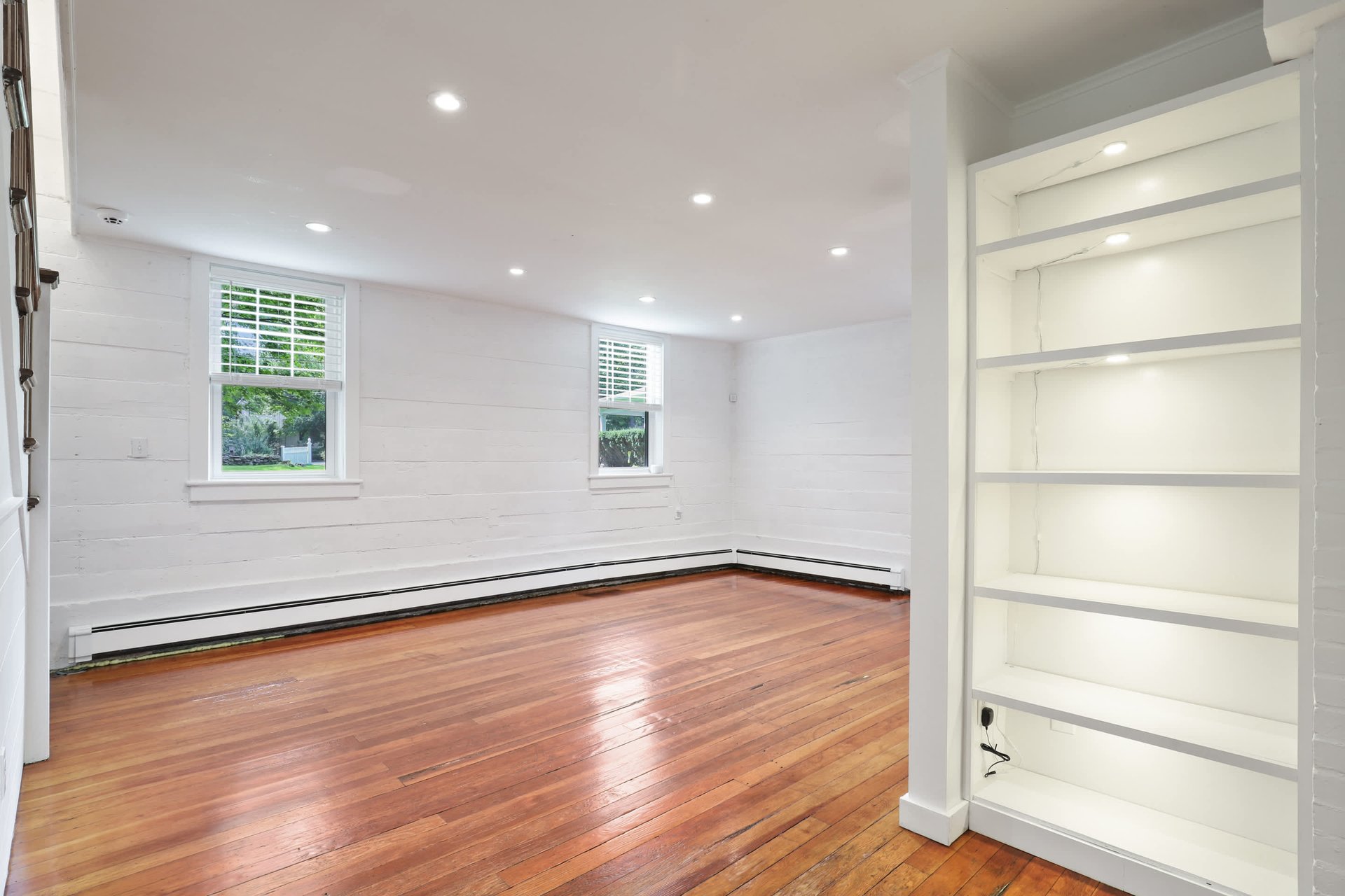 14 West Lane