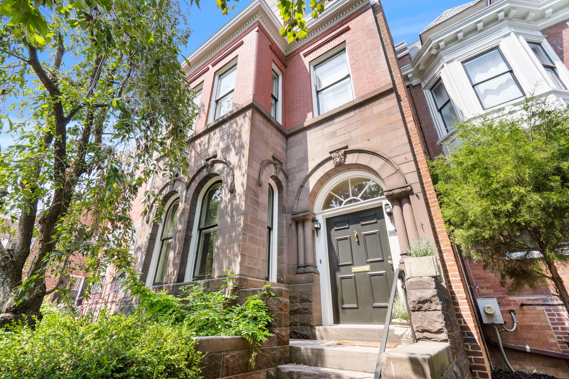 3127 N St NW