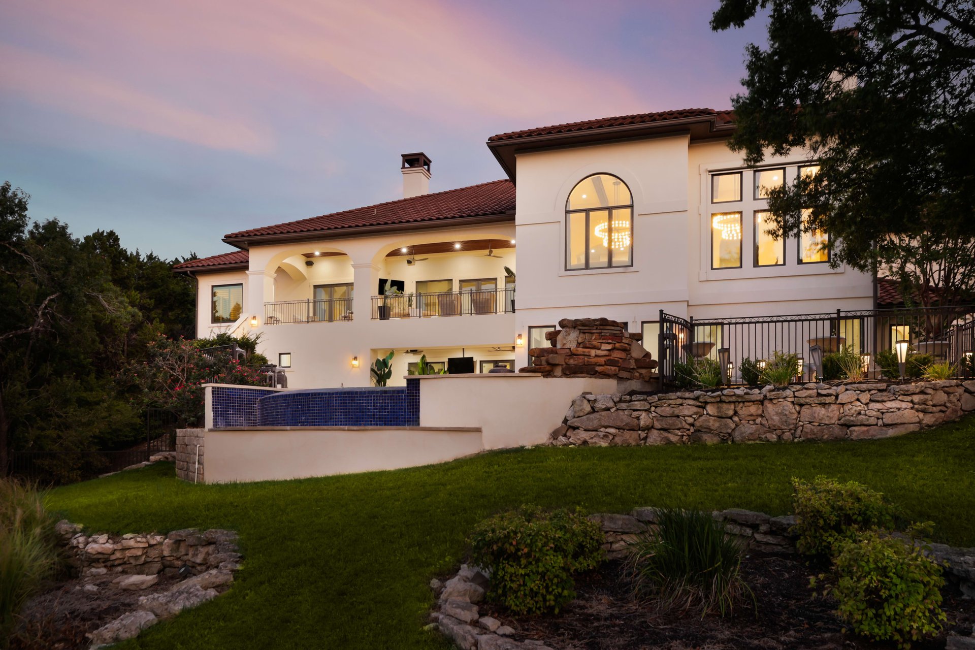 916 Barton Creek Blvd