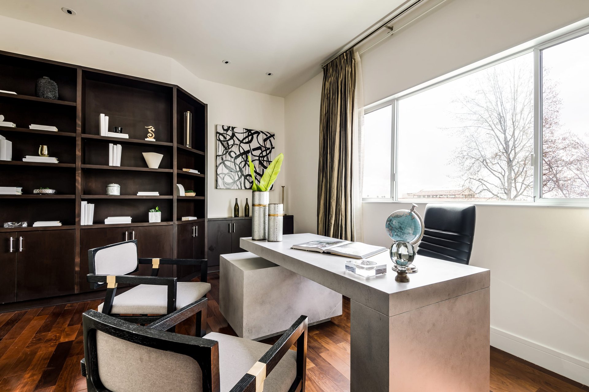 155 S Elm Dr # 302