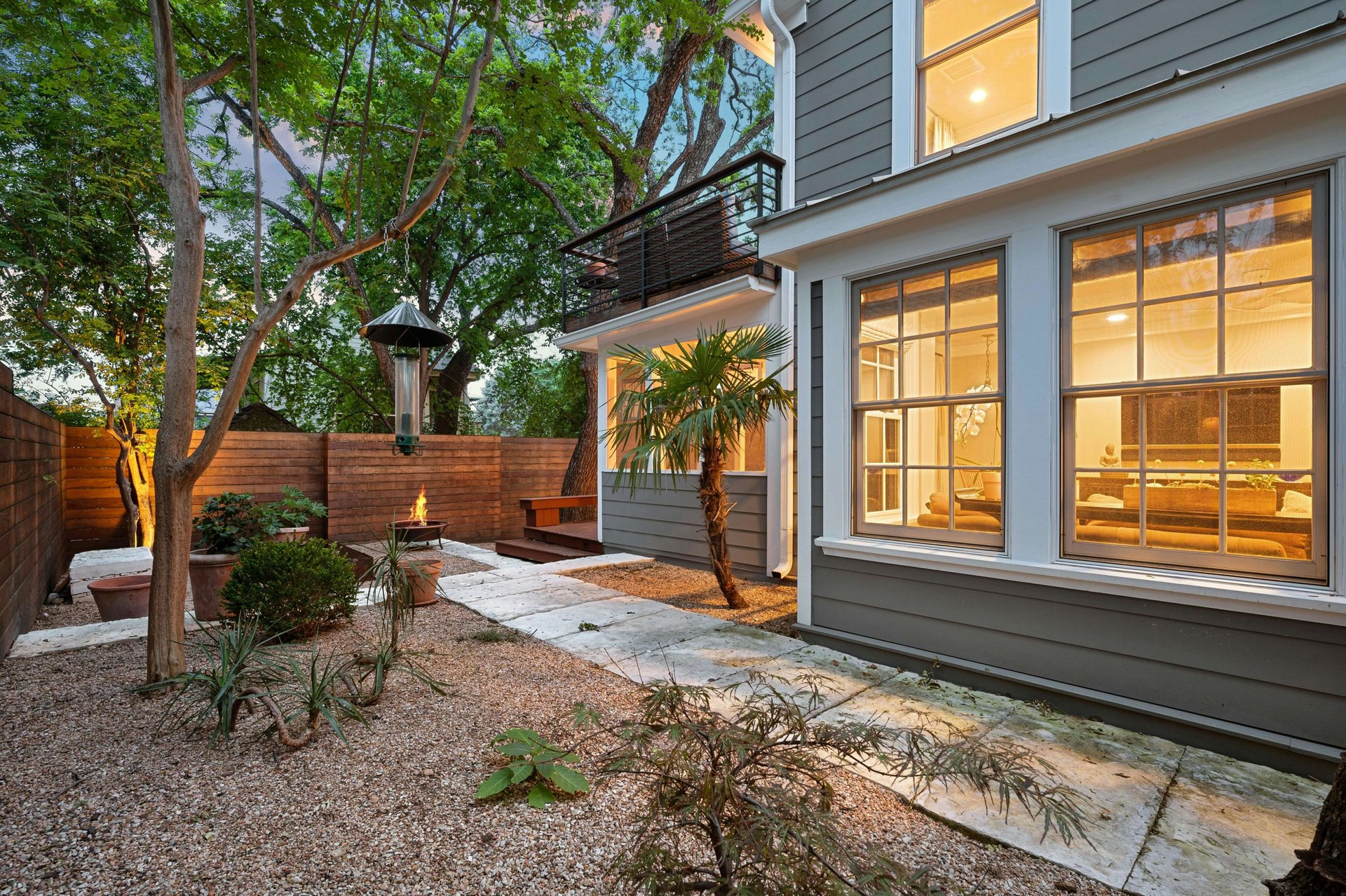 1409 W 9th Street 