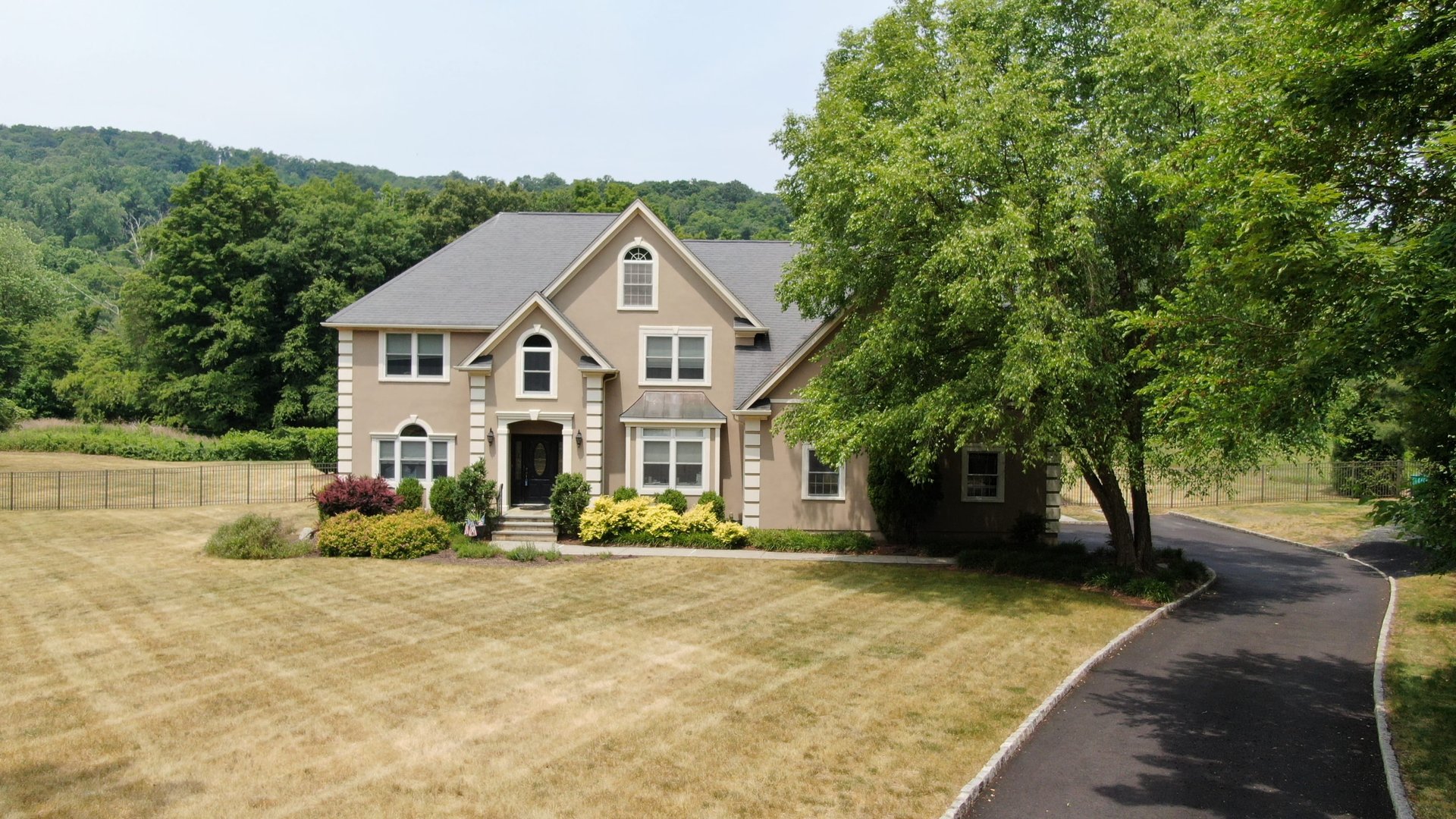 10 Peach Tree Lane
