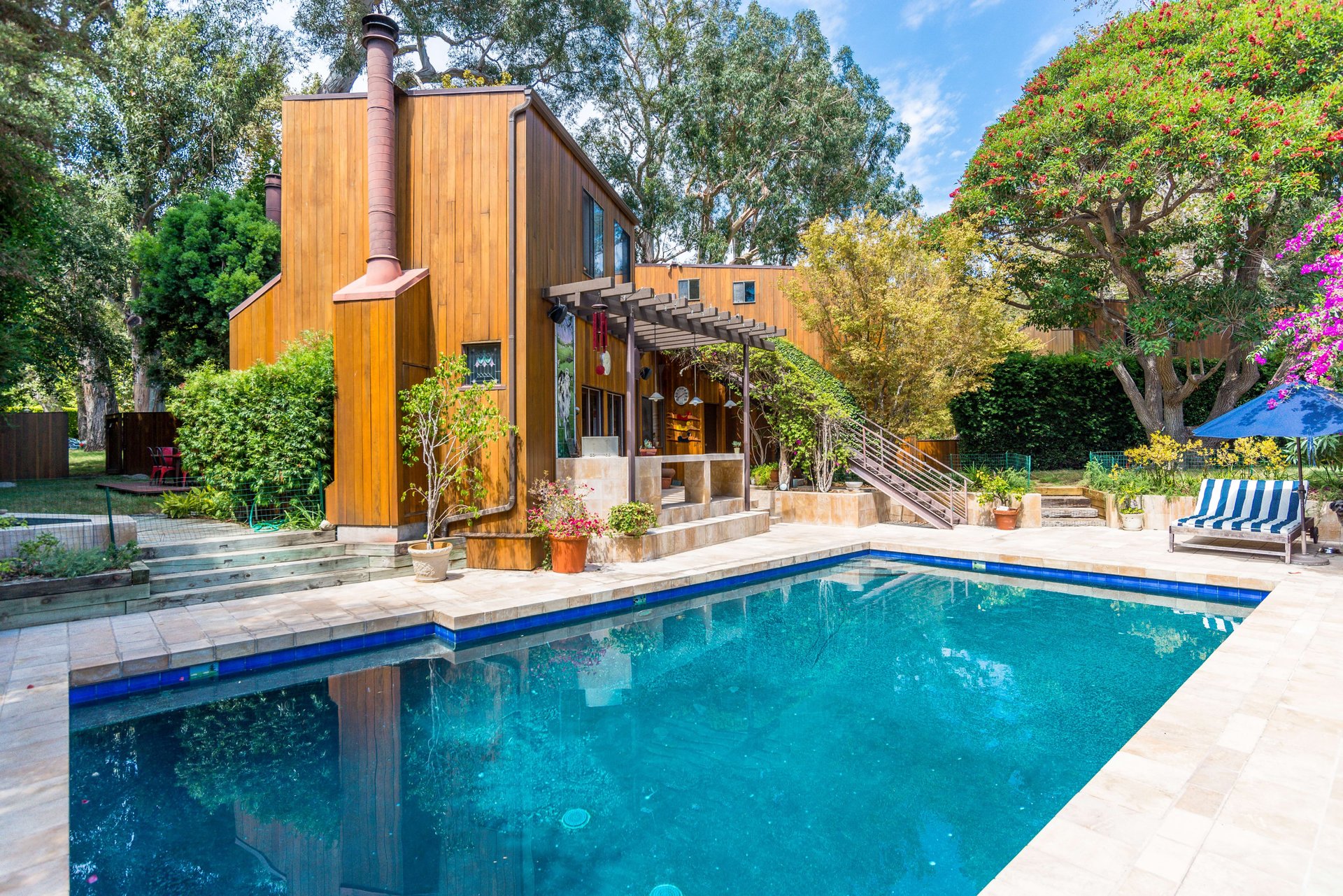 14186 Alisal Ln