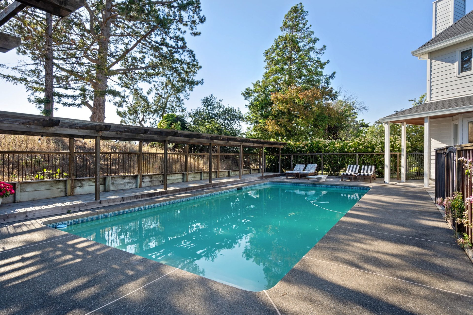 1819 Chapman Ln