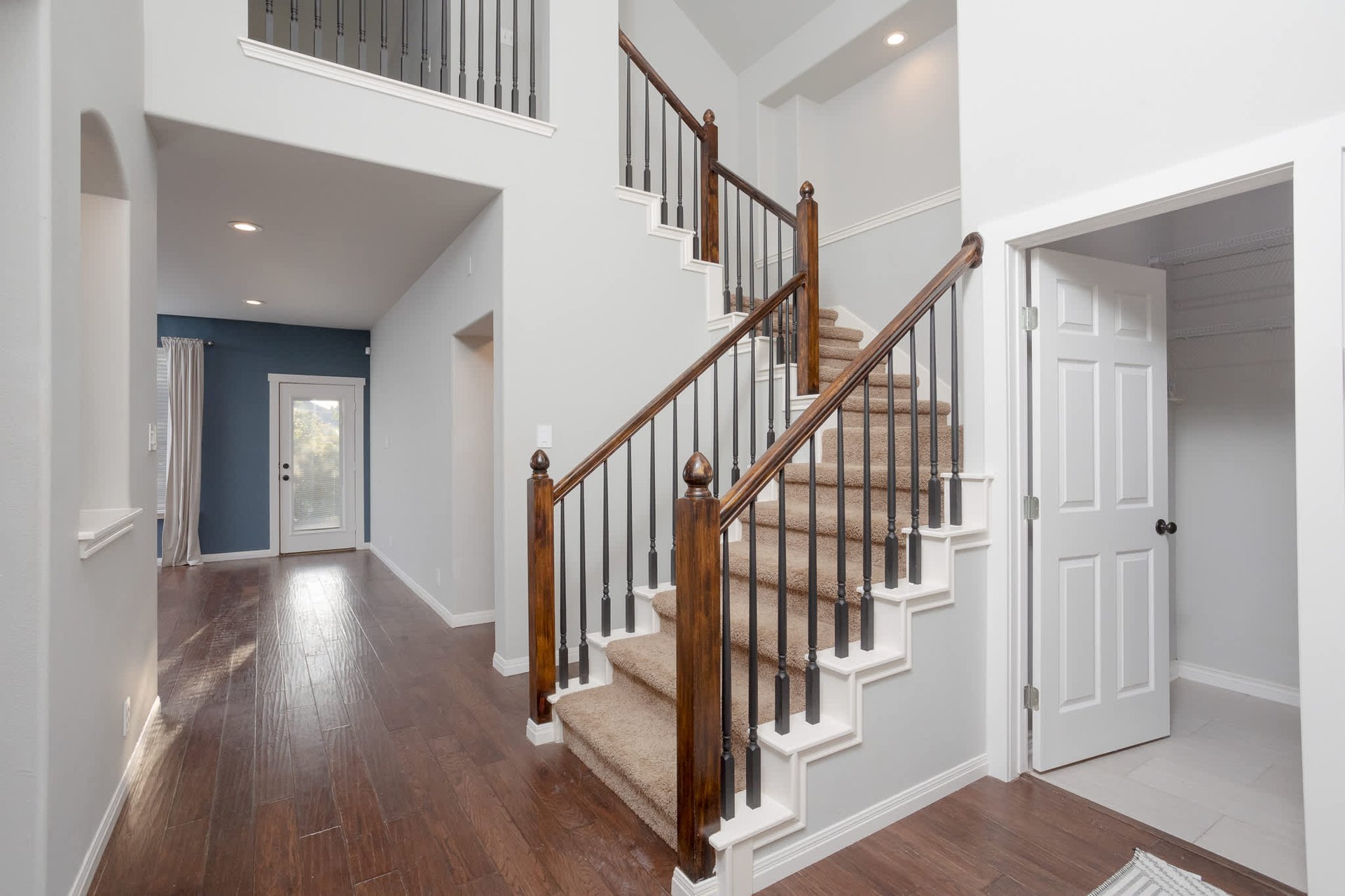 24843 CRESCENT RUN