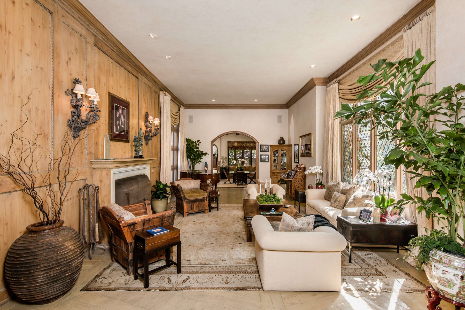 1005 Woodland Drive