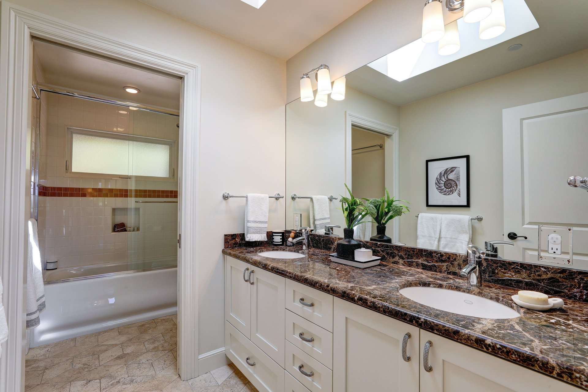 Prime Tiburon Location