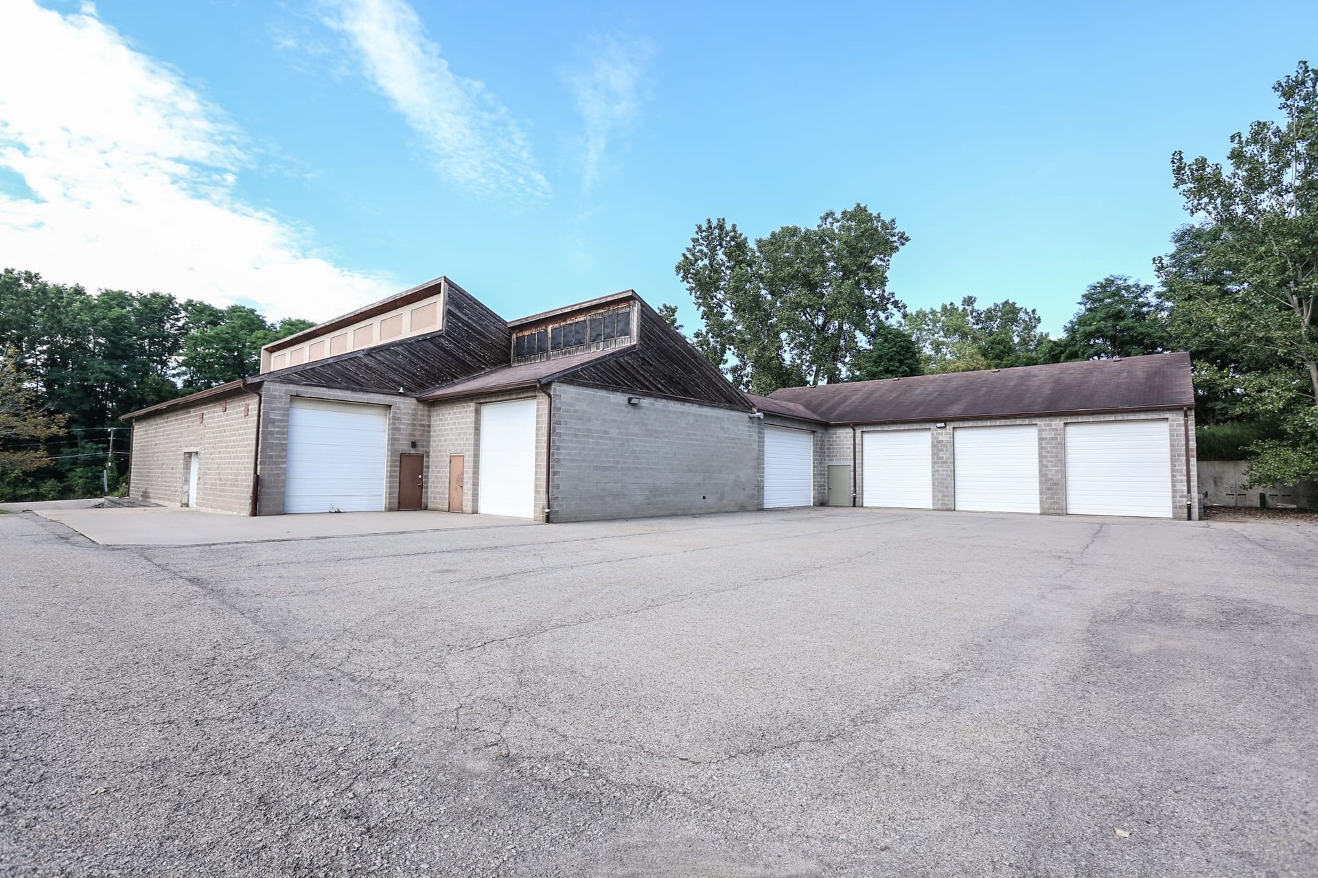 7401 Willowbrook Rd.