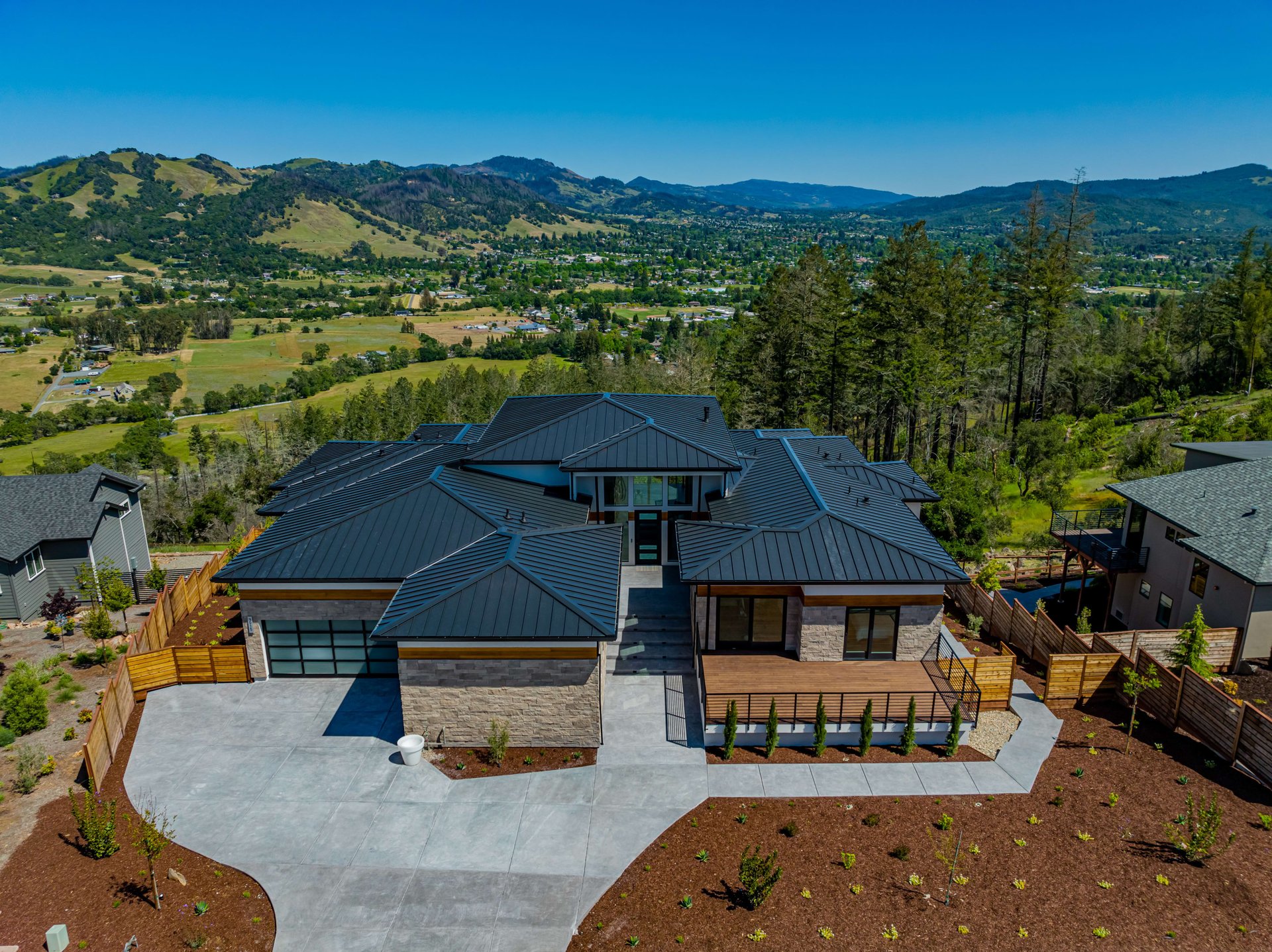 3915 Rincon Ridge Dr
