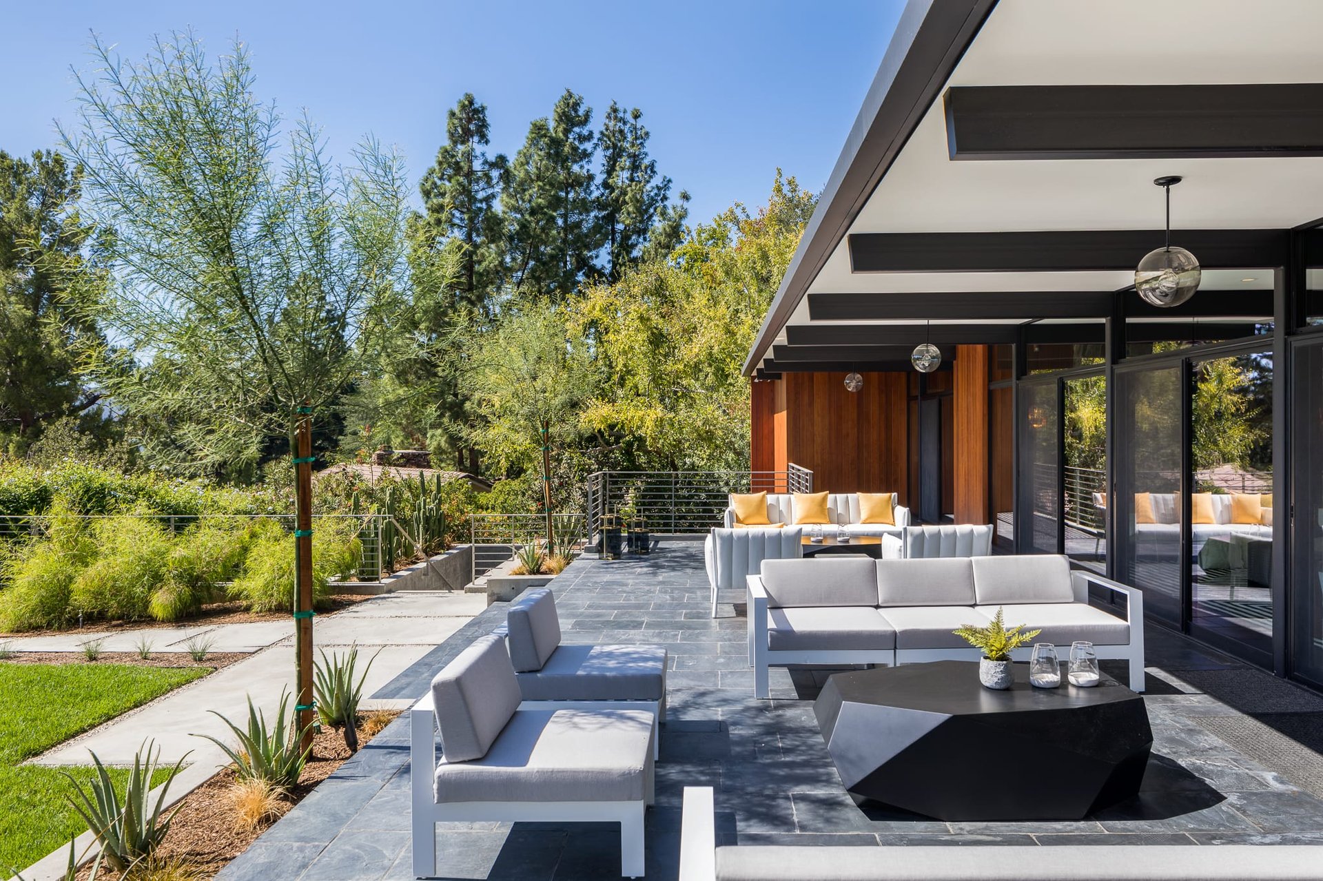5228 Escalante Dr