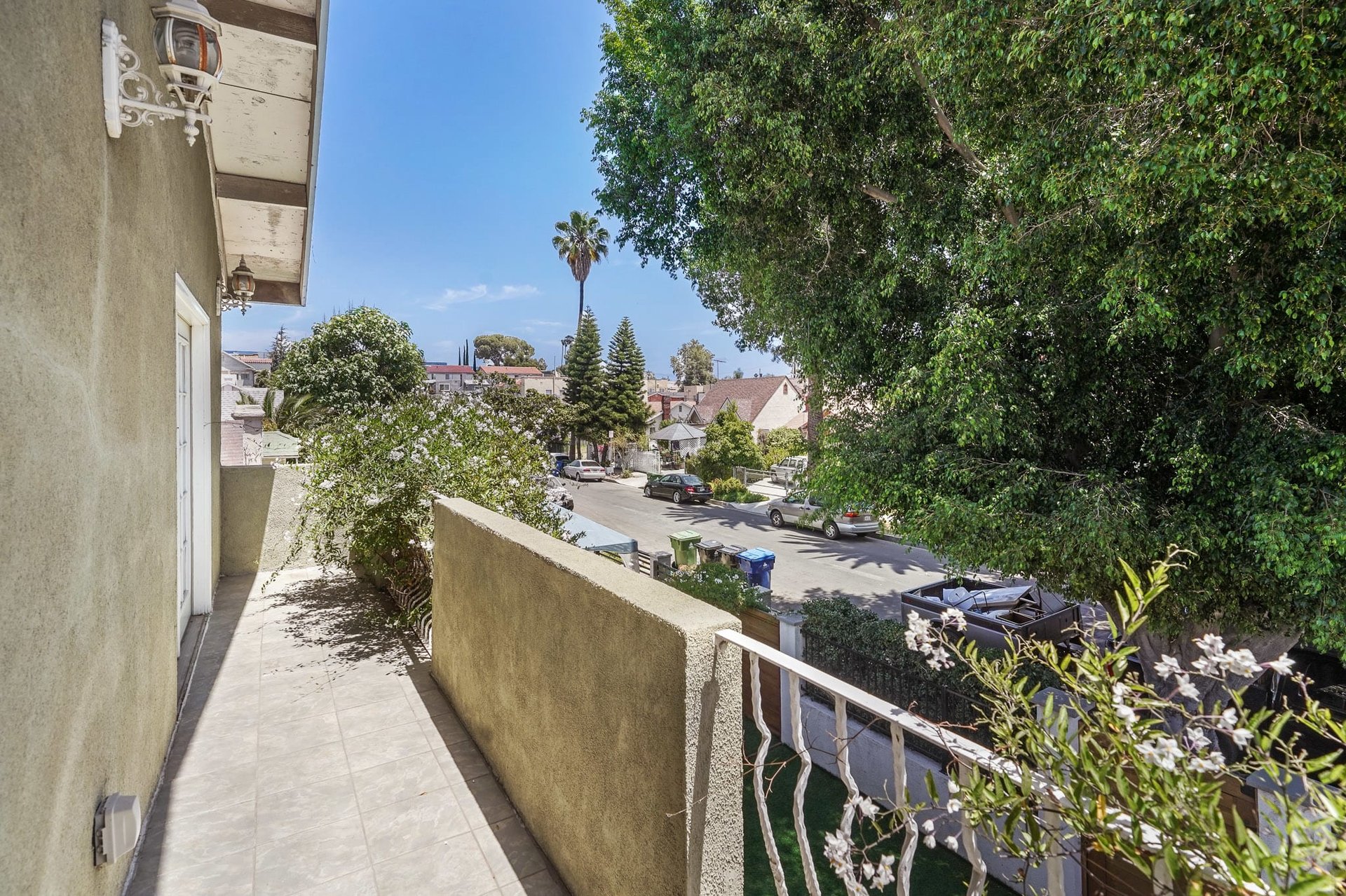 Rare Newer Renovated Duplex (2 on a Lot) in Mid-City