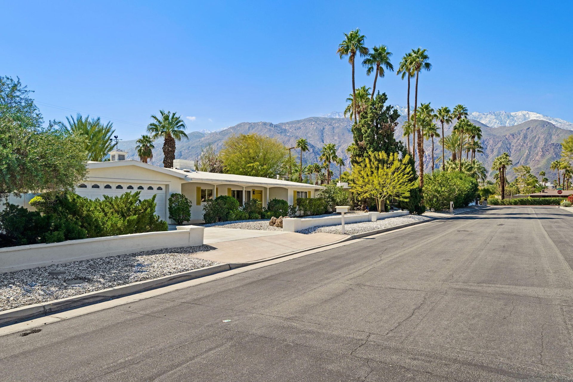1061 Olive Way