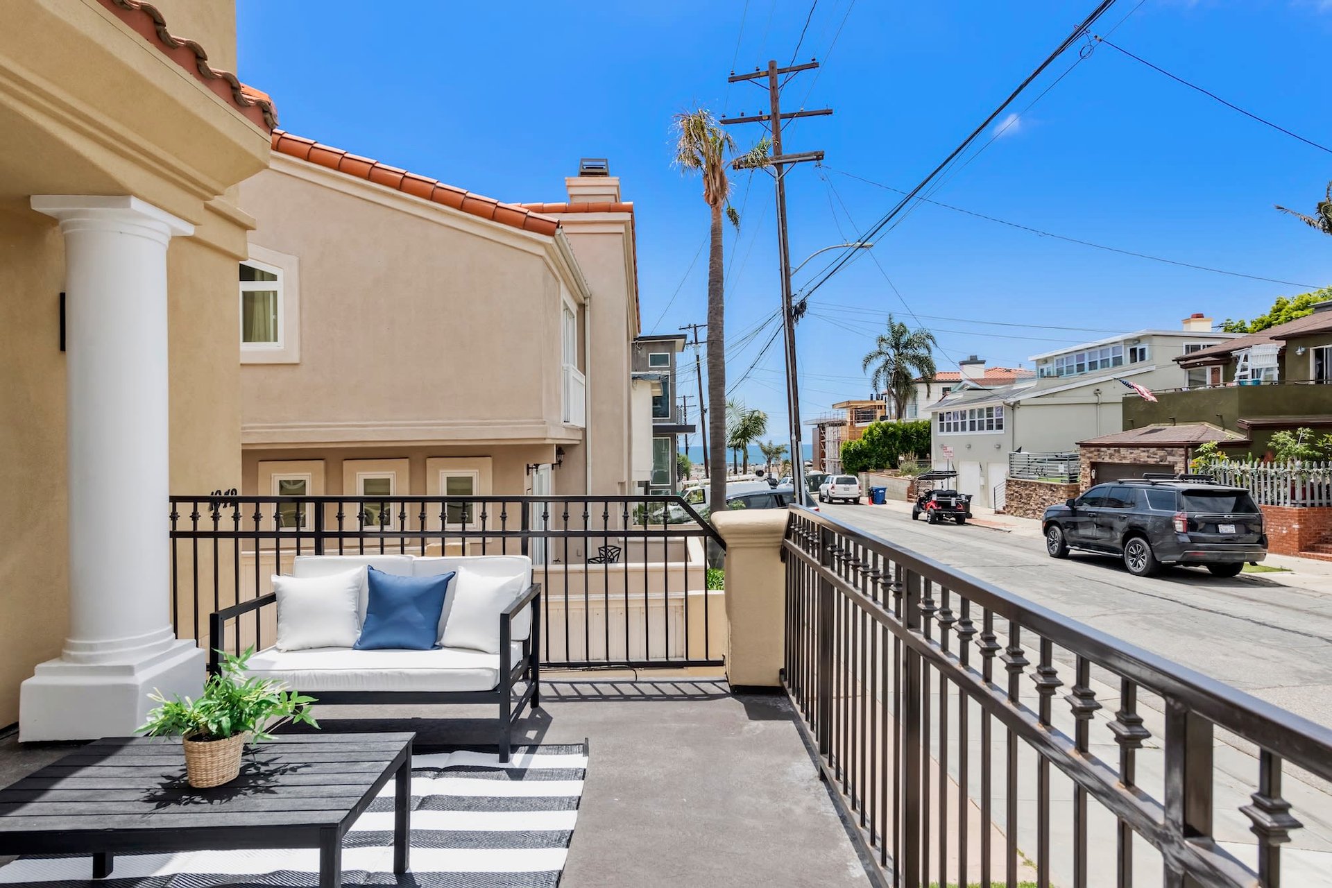 1042 7th Street