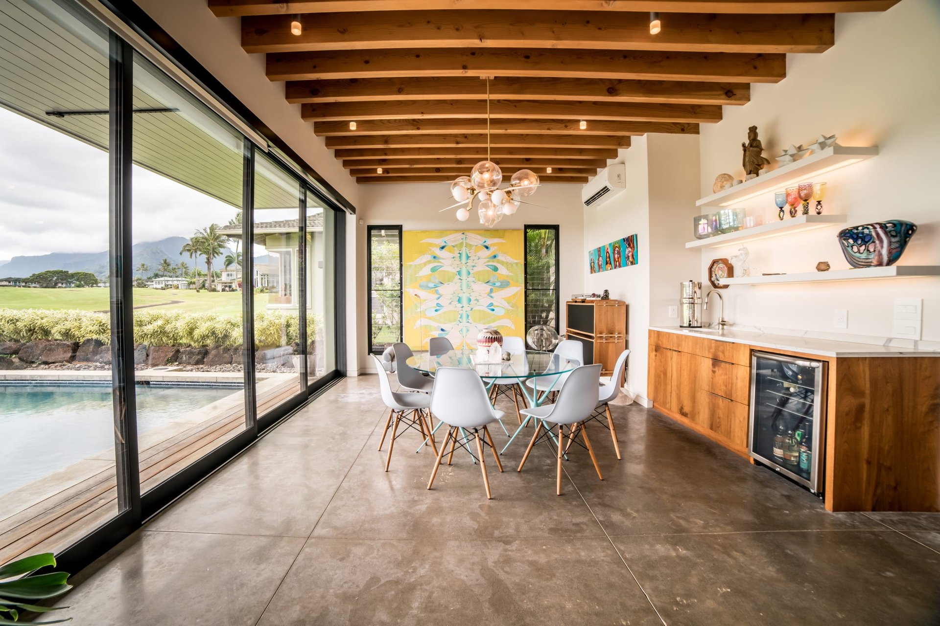 4011 Aloalii Dr