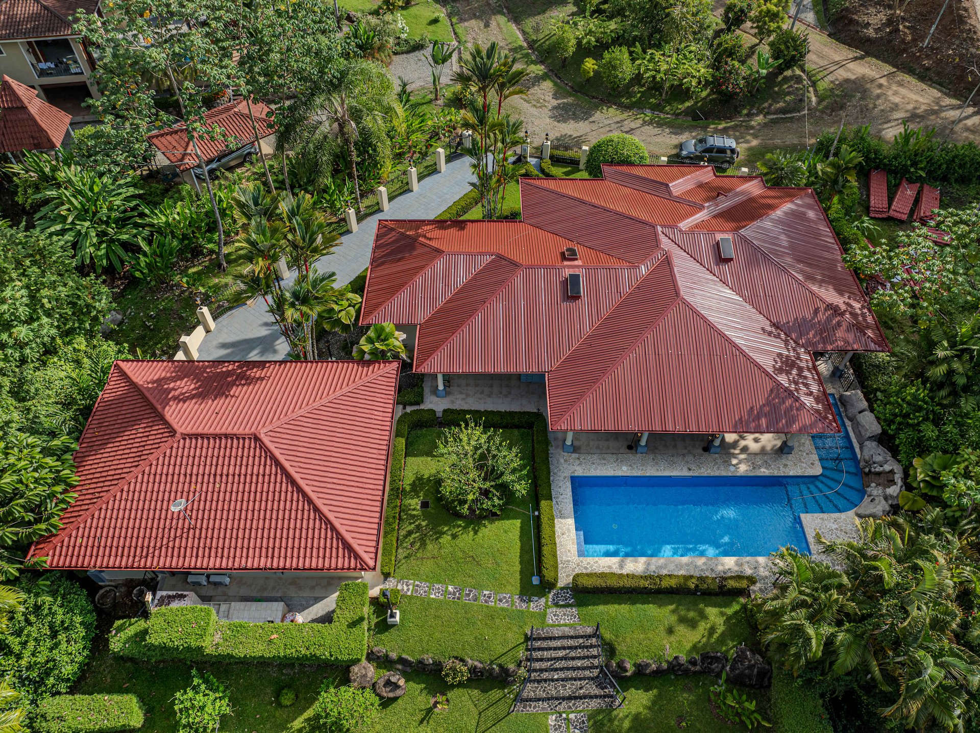Casa de Jardin, A Luxury Estate With Casita.  Stunning Grounds and Views