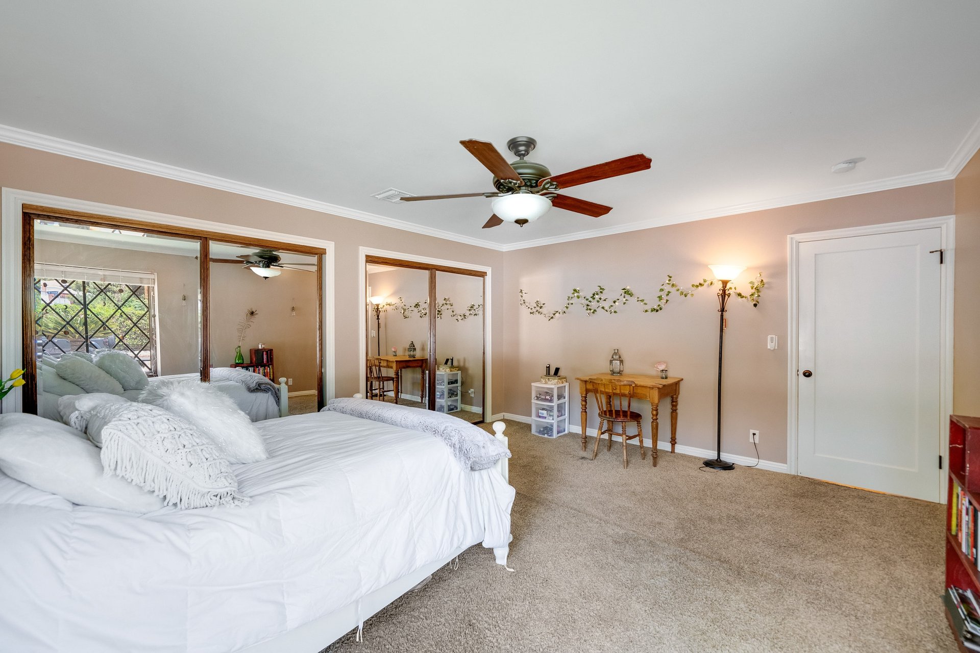 A Lil Bit O' Country in Shadow Hills * SOLD at full price