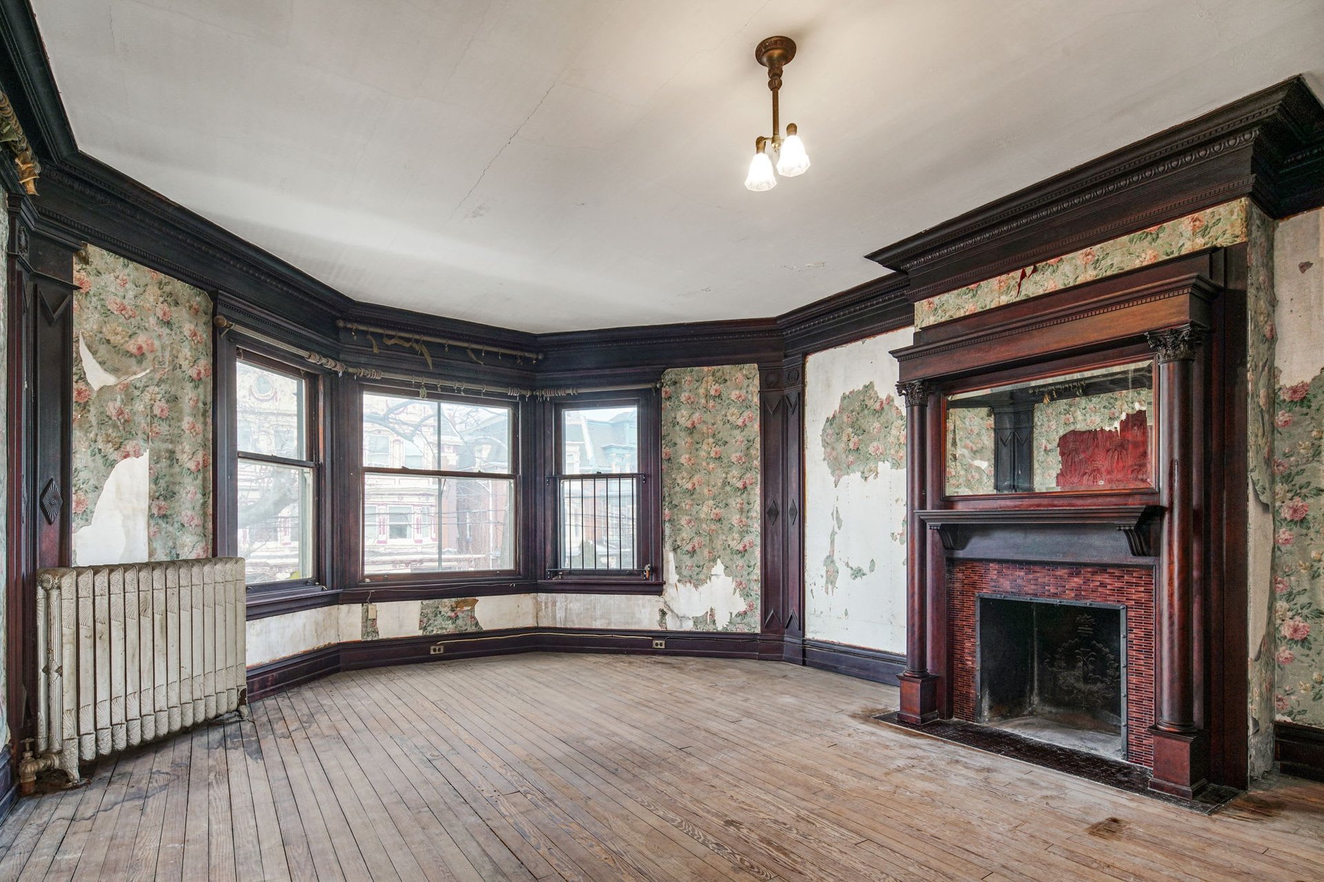 Classic Victorian in Cedar Park