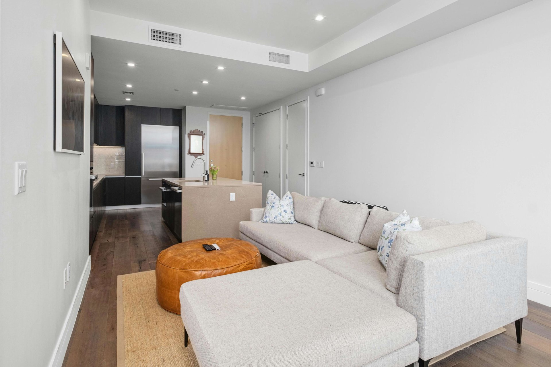501 West Ave #702