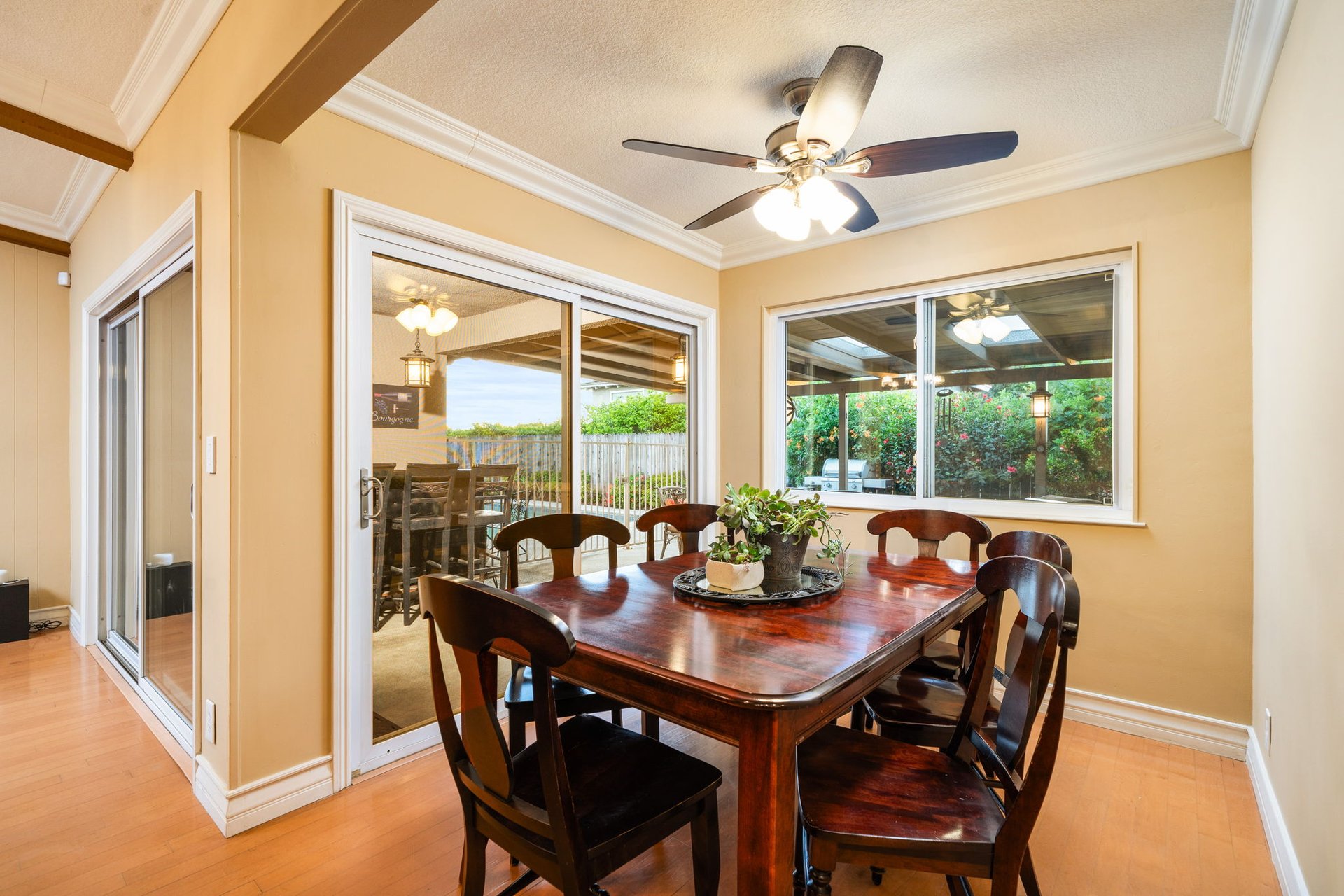 2309 Perry Court