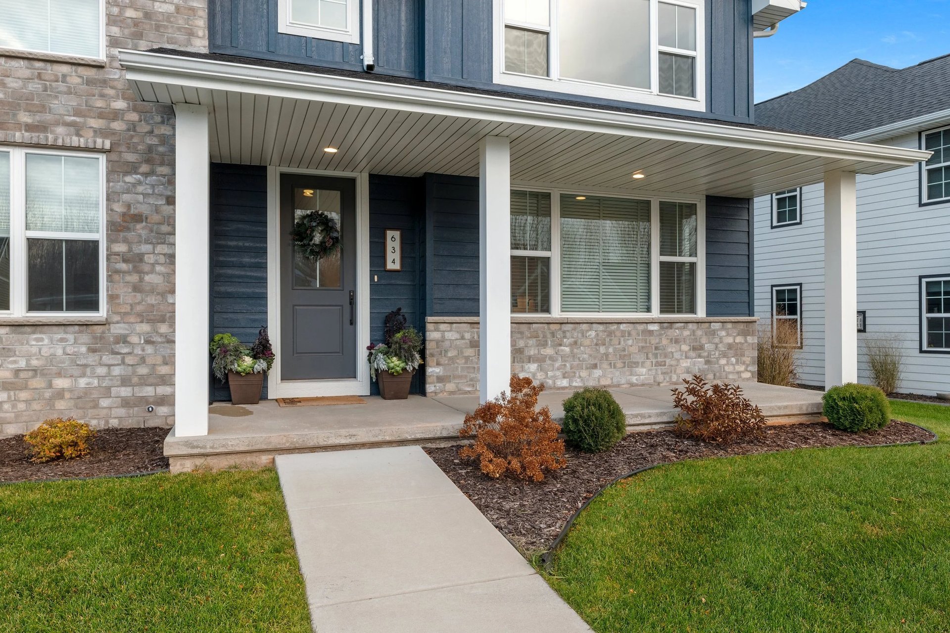Ellis Hills - Howard Condo