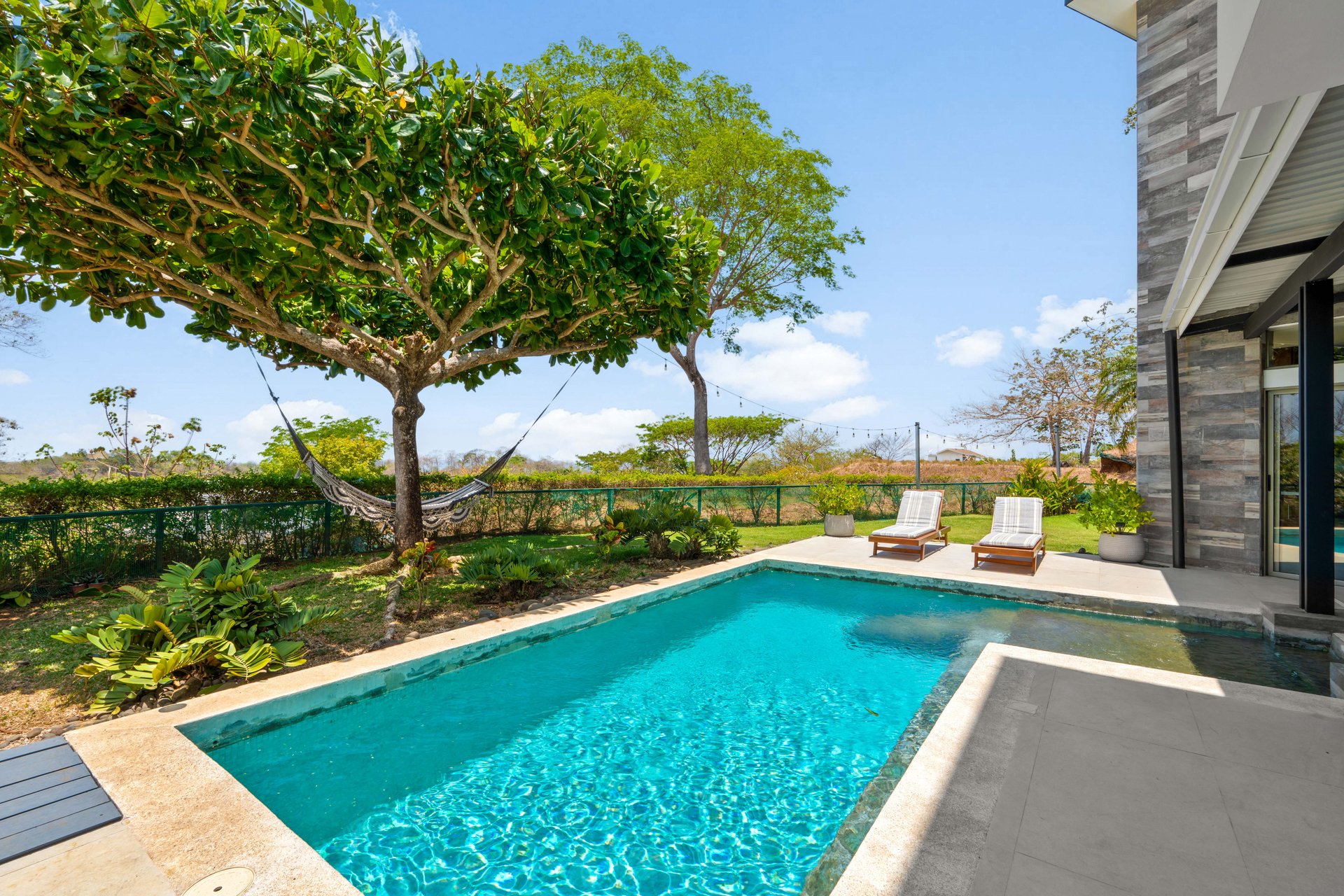 Casa Hijau | Modern Ocean-View Surf Home in Marbella