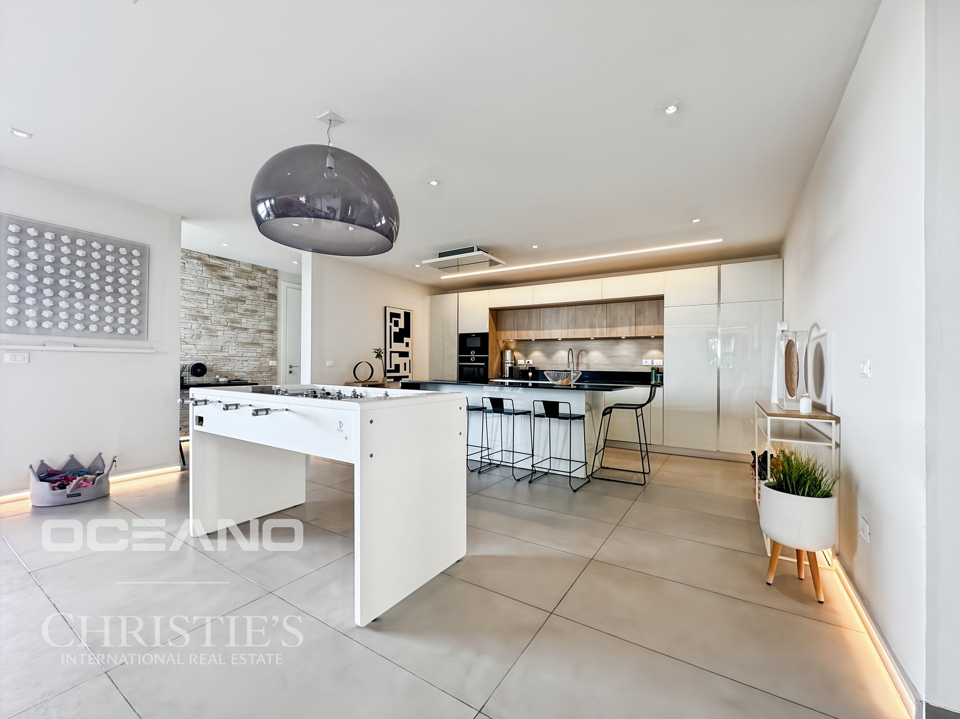 Huma Residence — 3-Bedroom Apartment in Maho