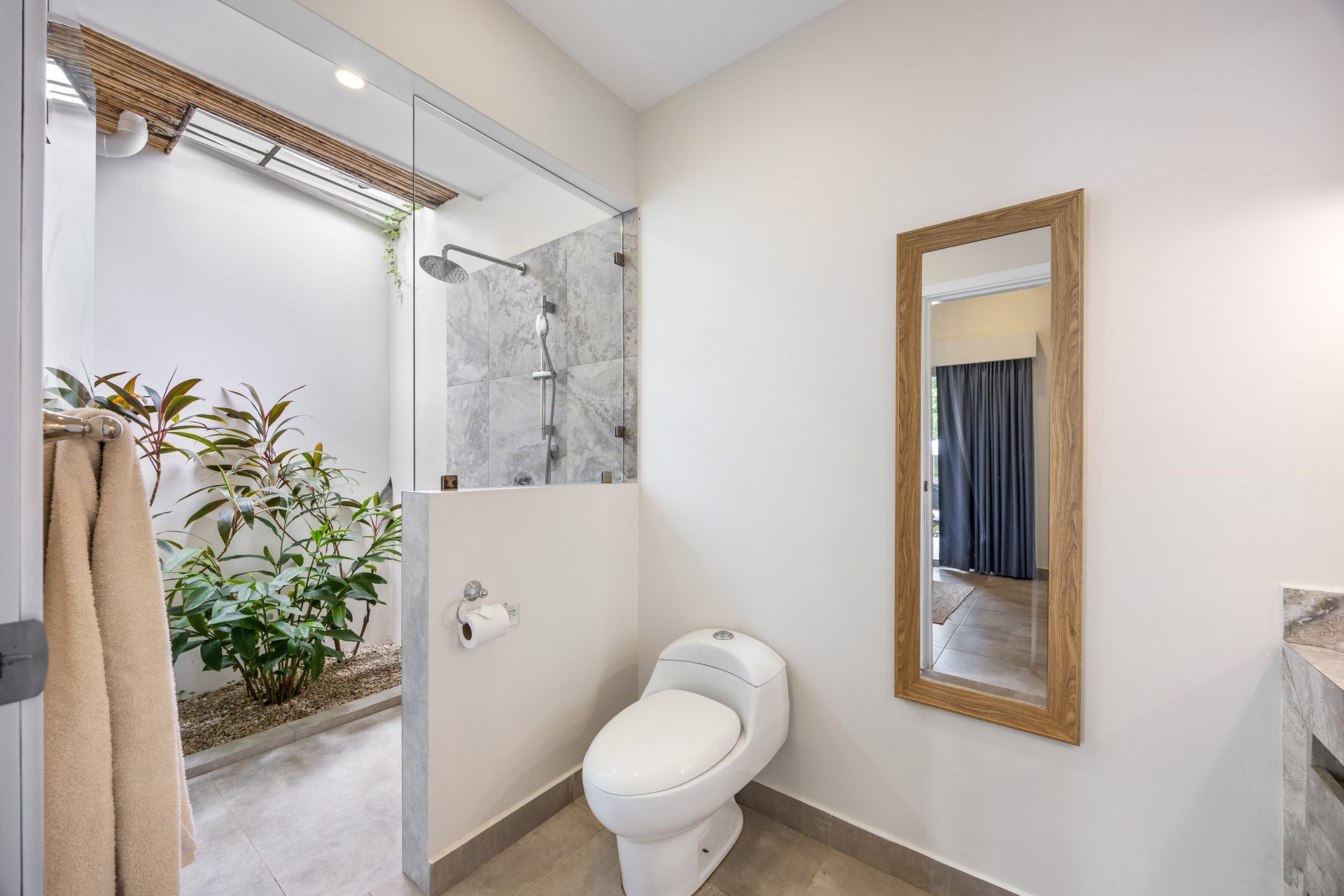 Les Voiles Blanches | Turnkey Boutique Luxury Lodge Near Tamarindo, Costa Rica