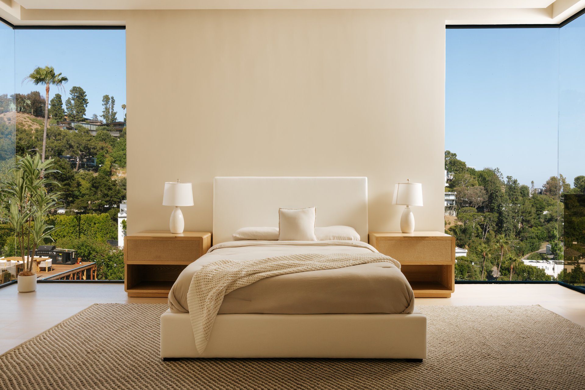 9262 Thrush Way, Hollywood Hills