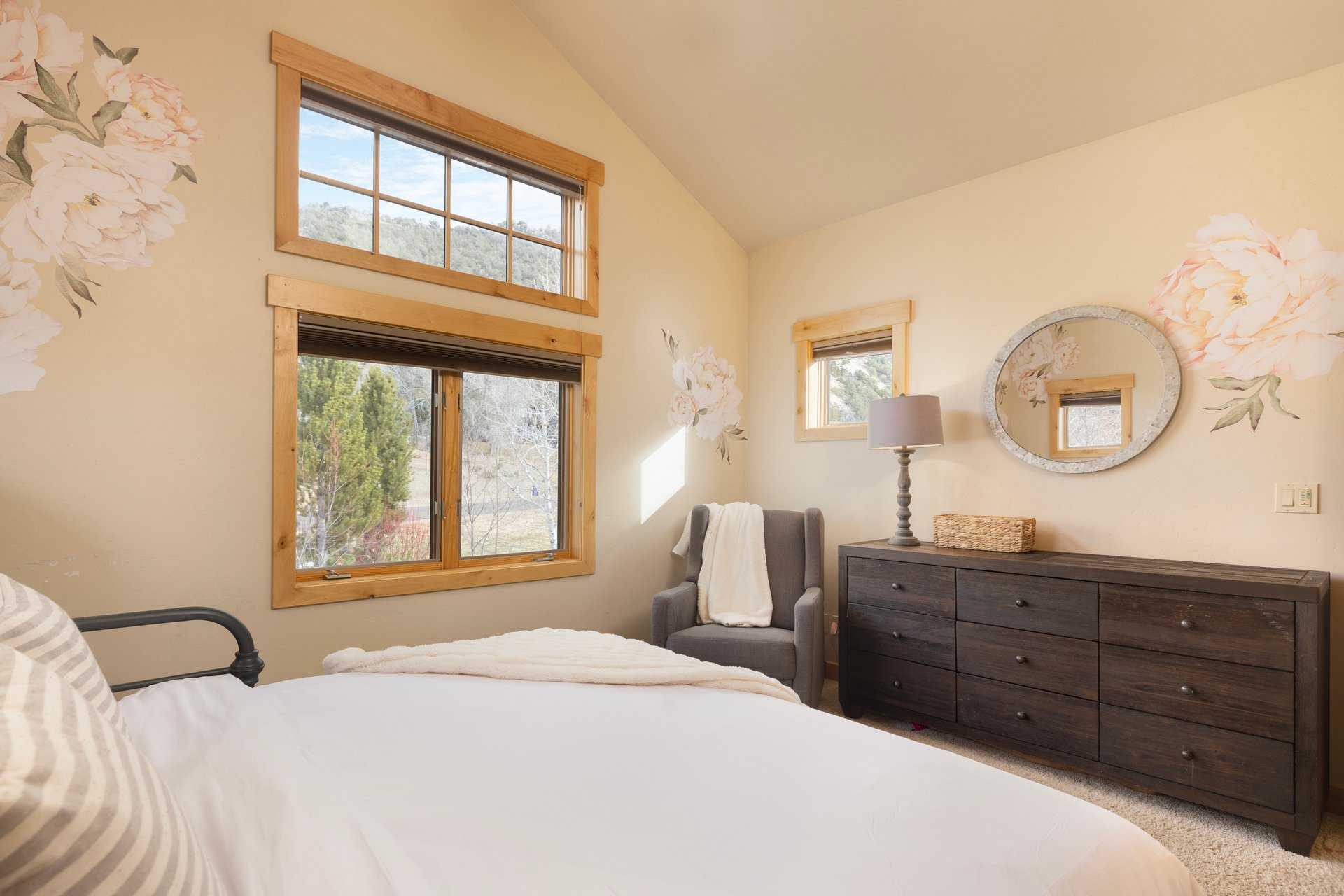 Historic Cerise Ranch Retreat with Stunning Mountain Views