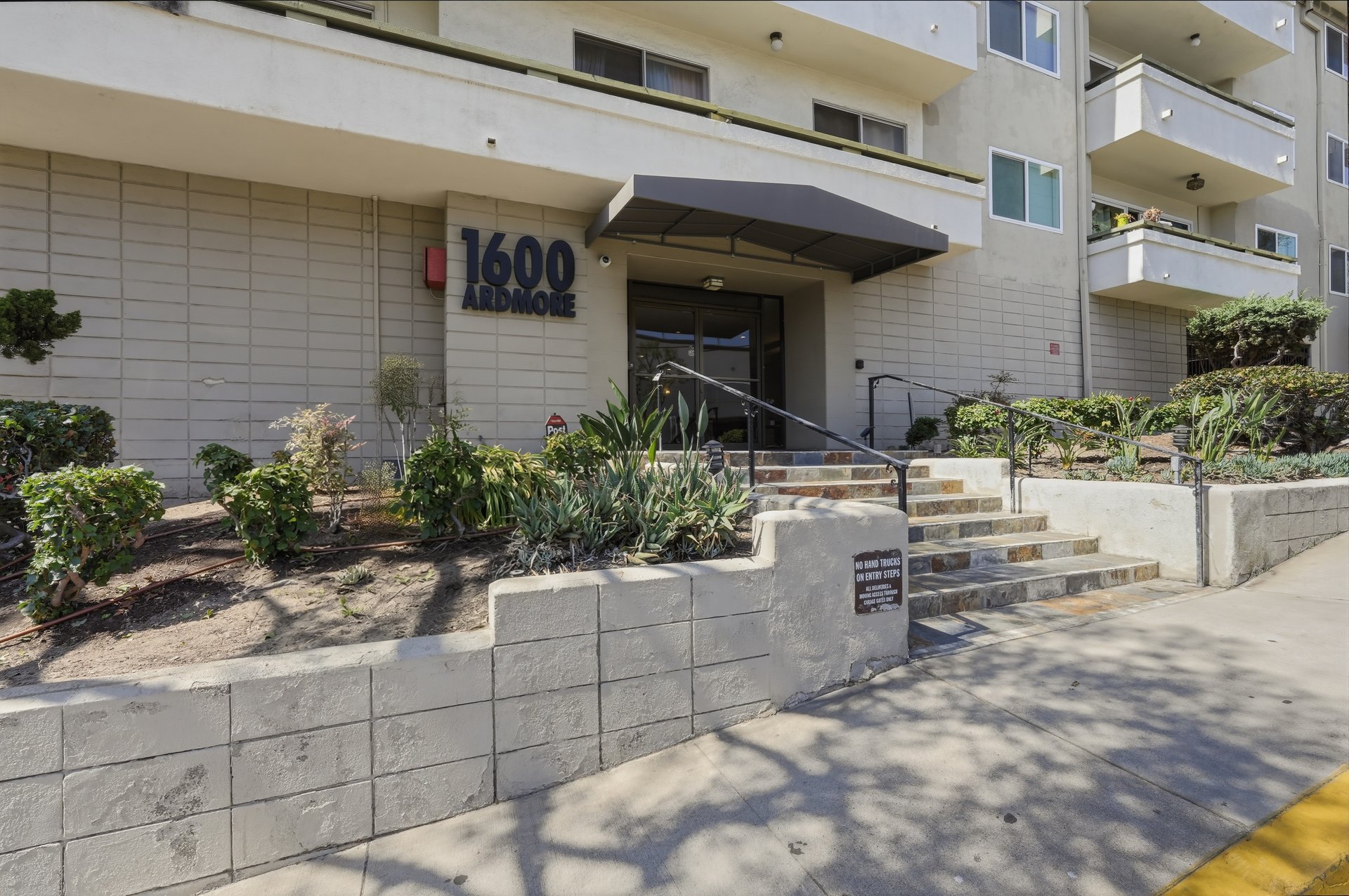 1600 Ardmore Avenue 231