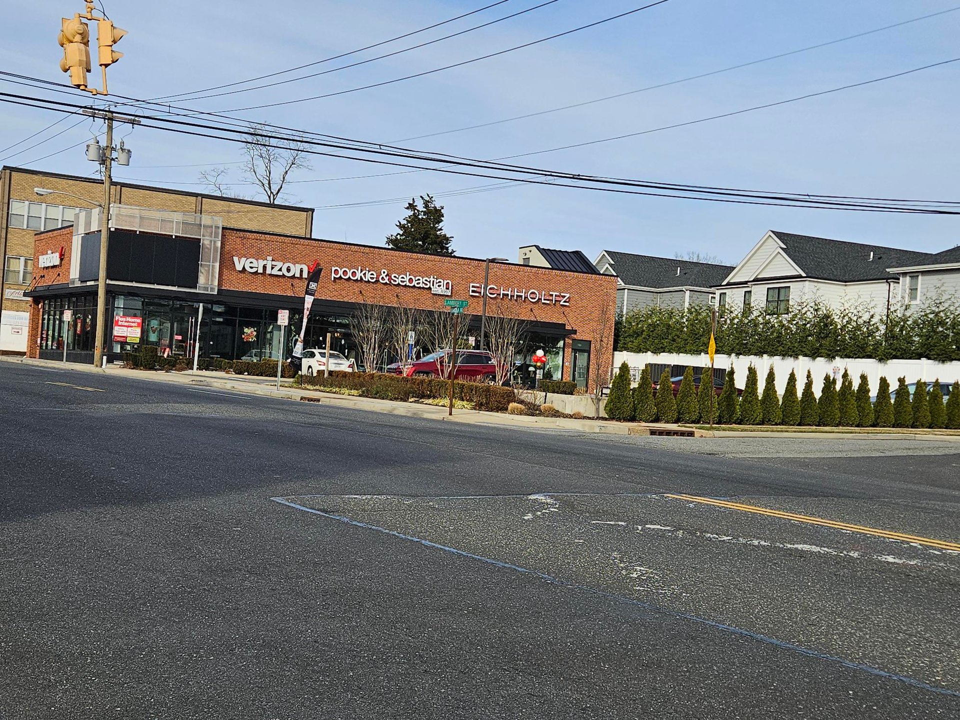 96-104 Mineola Ave