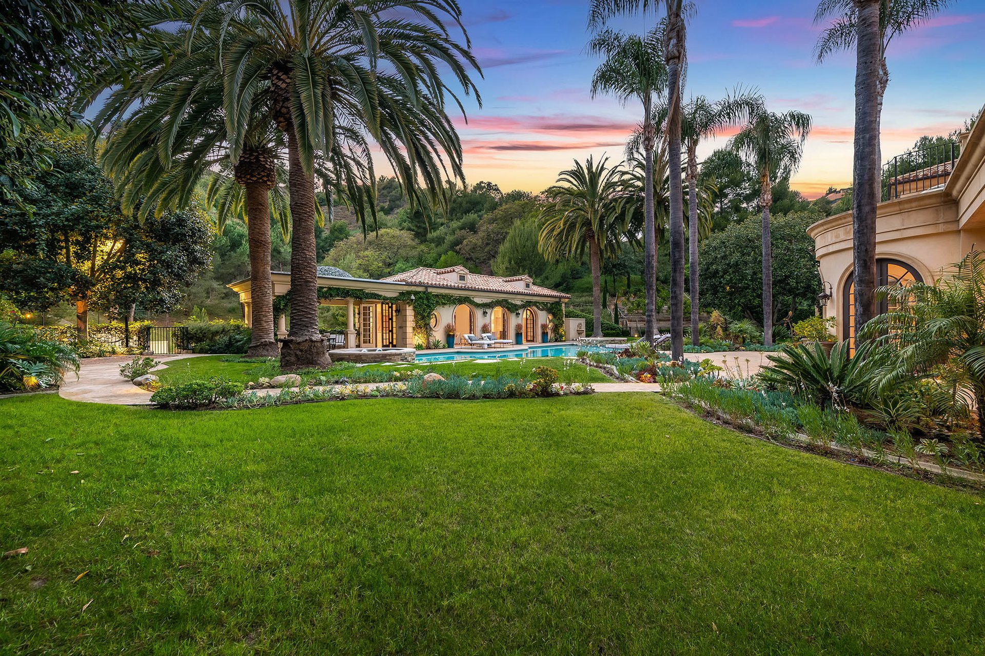 70 Beverly Park