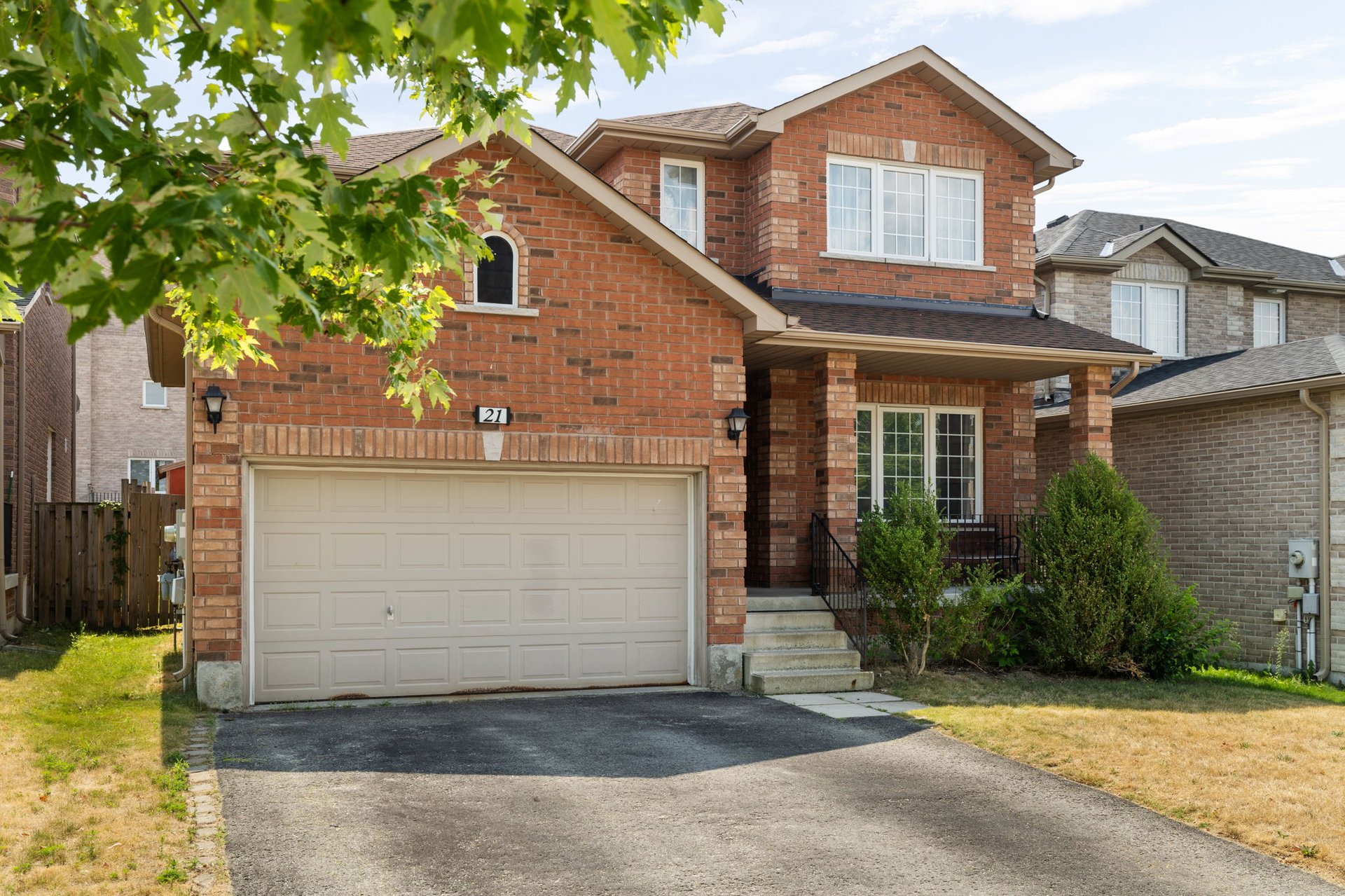 21 McIntyre Drive, Barrie