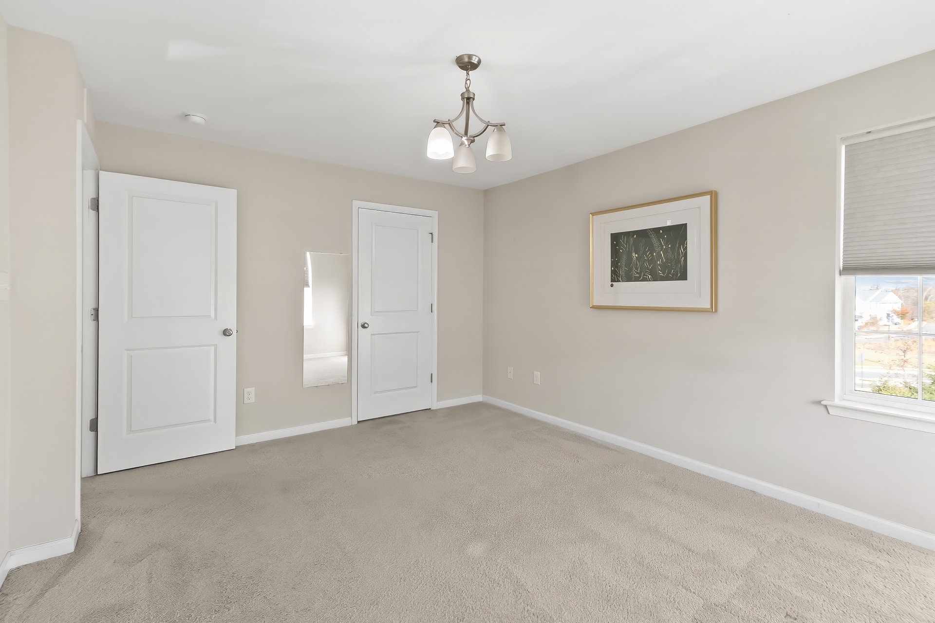 905 Chalmers Lane