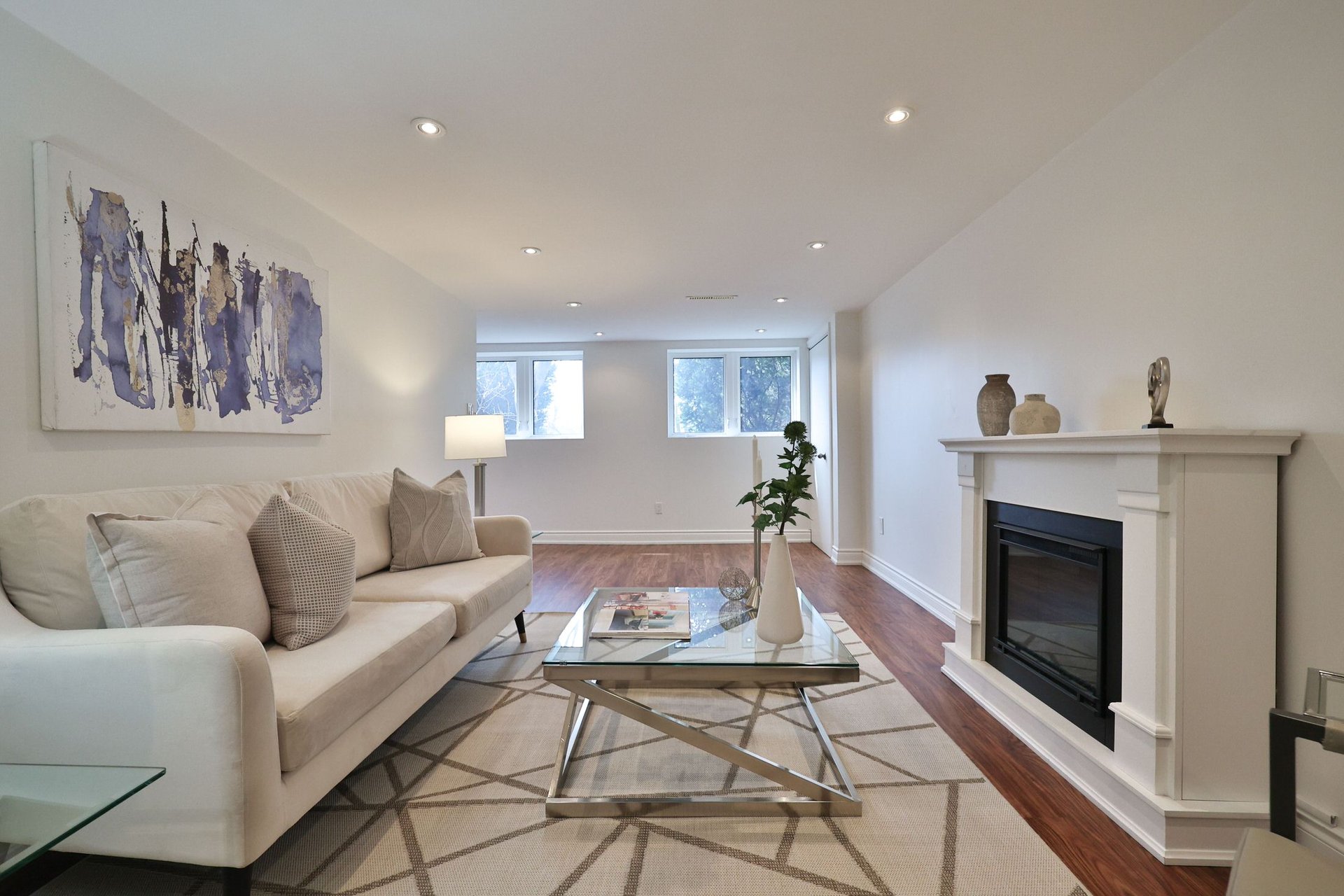 1439 Larchview Trail