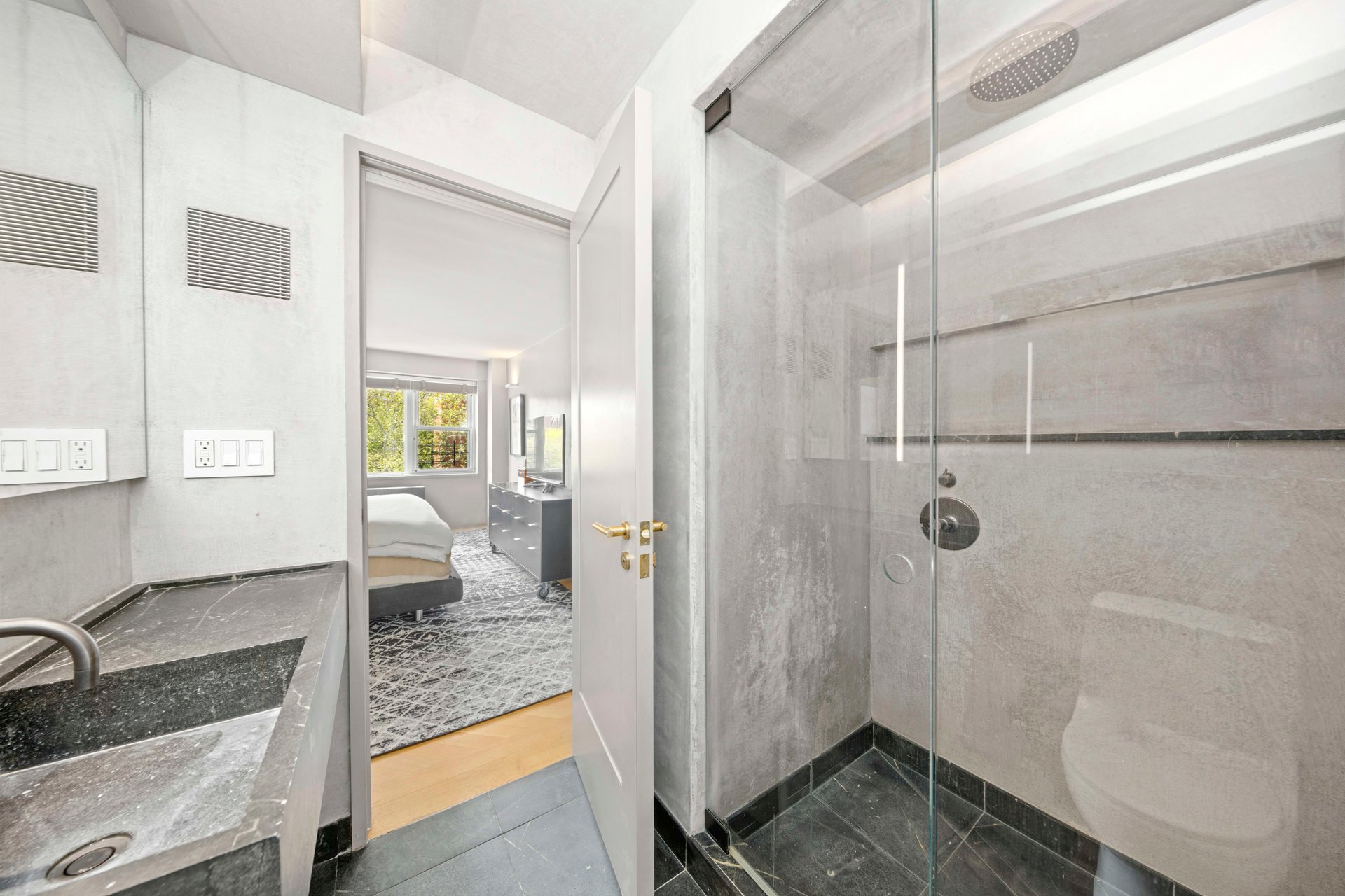 69 West 9th Street, 4B