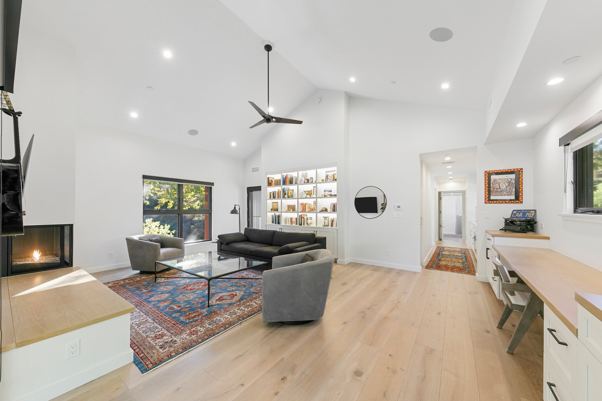 Extraordinary Modern Farmhouse 