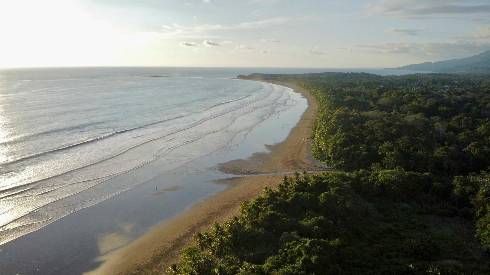 🔥 Unmatched Deal: Closest Titled Property to the Beach in Uvita at only $40/m²!!