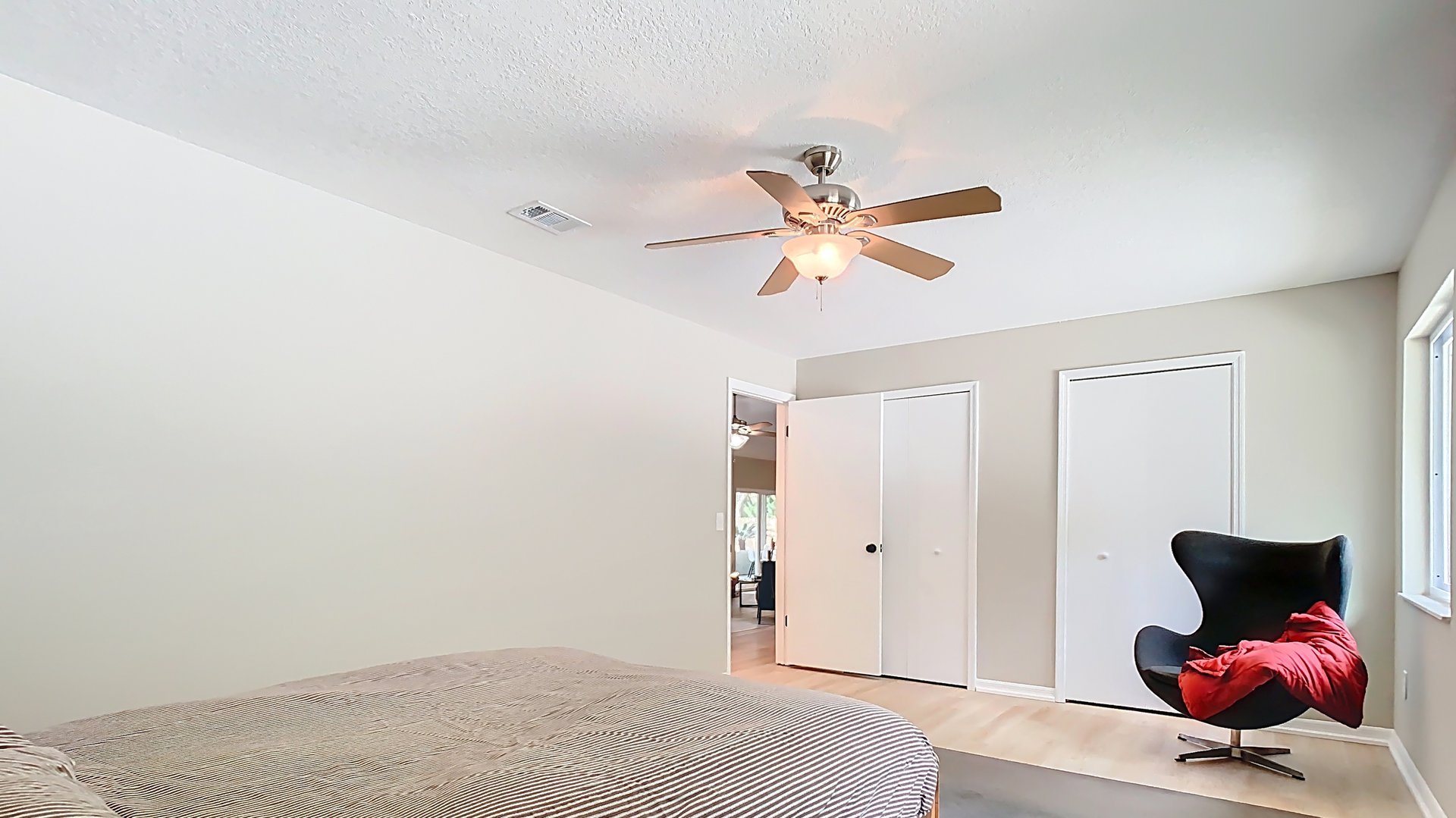 Spacious Open Concept Home in Winter Springs