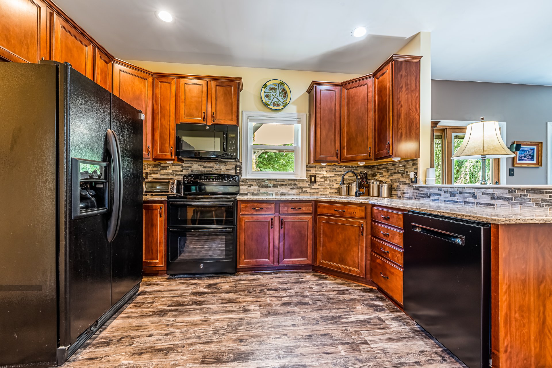 3892 Beeline Drive