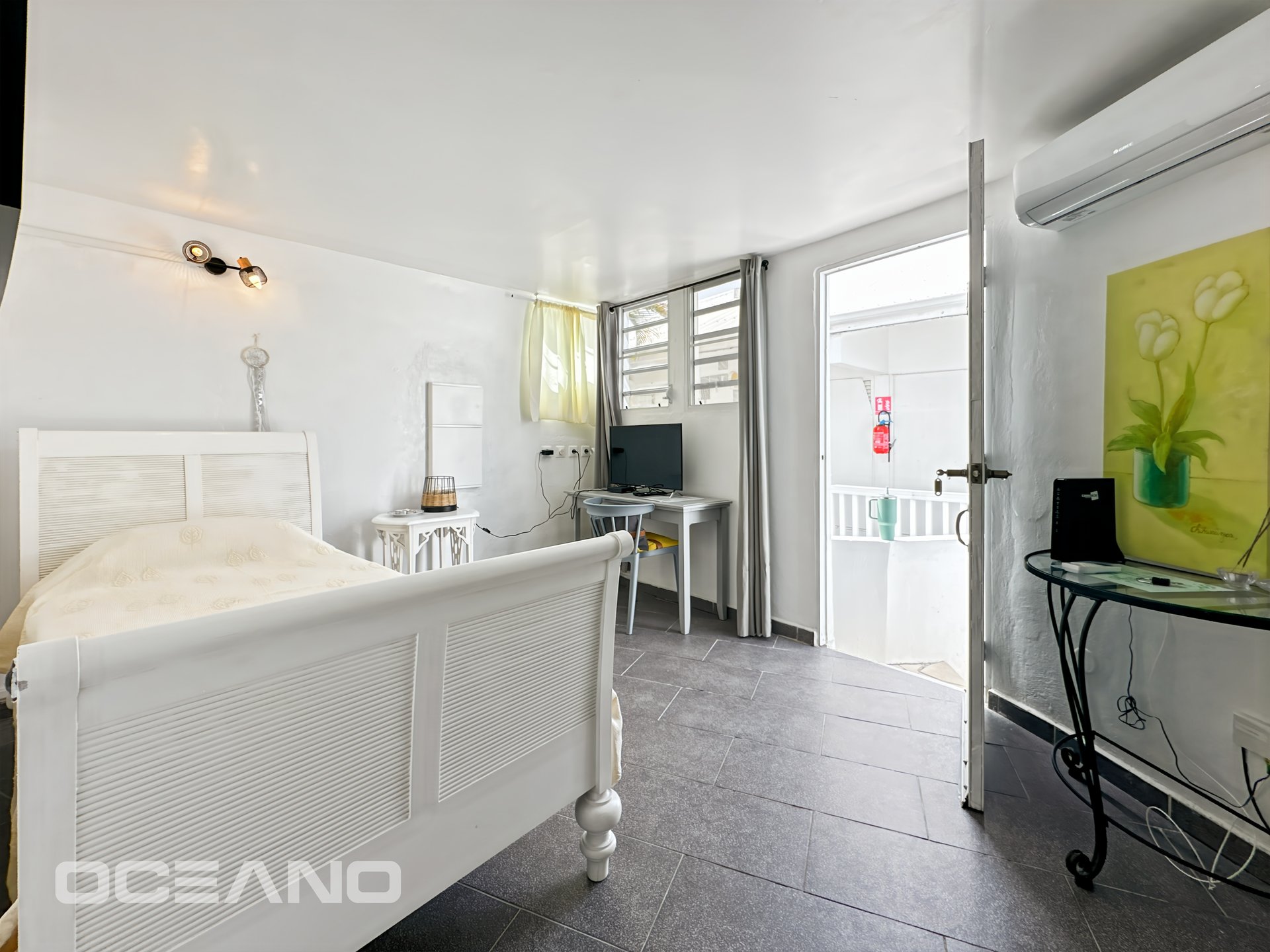 EXCLUSIVE :Set of 4 apartments – one two-bedroom apartment, two one-bedroom apartments, and one studio – IDOLEM Residence, Charm & Potential – IDOLEM Residence, Charm & Potential