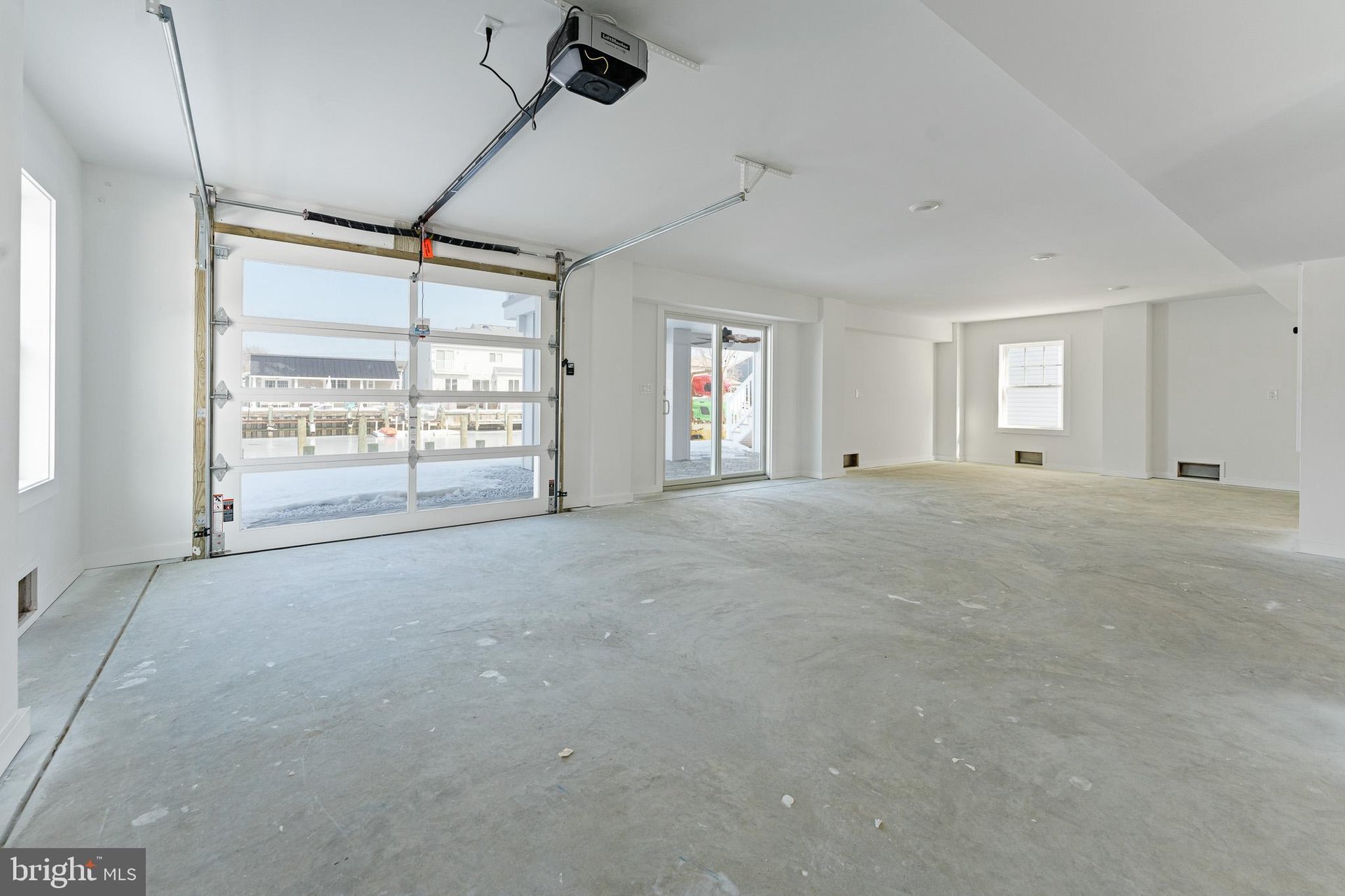 89 Club House Road