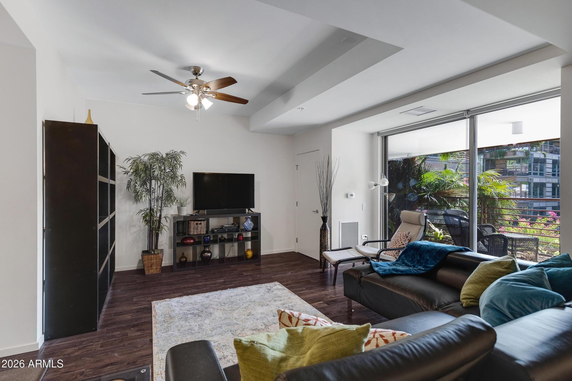 7161 E Rancho Vista Dr, #4003