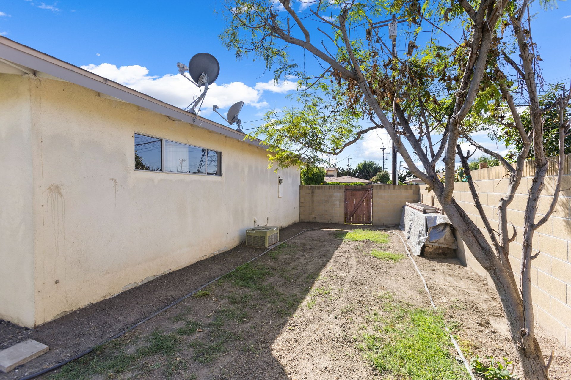 8805 Stardust Lane