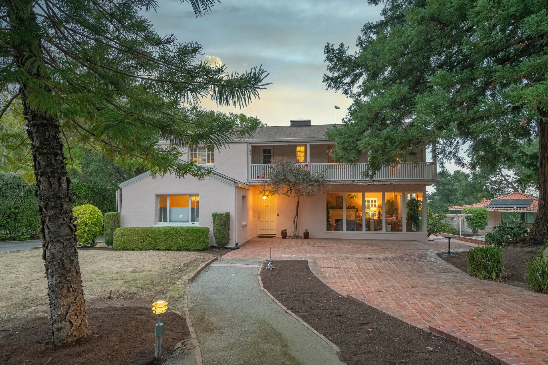 19605 Glen Una Drive
